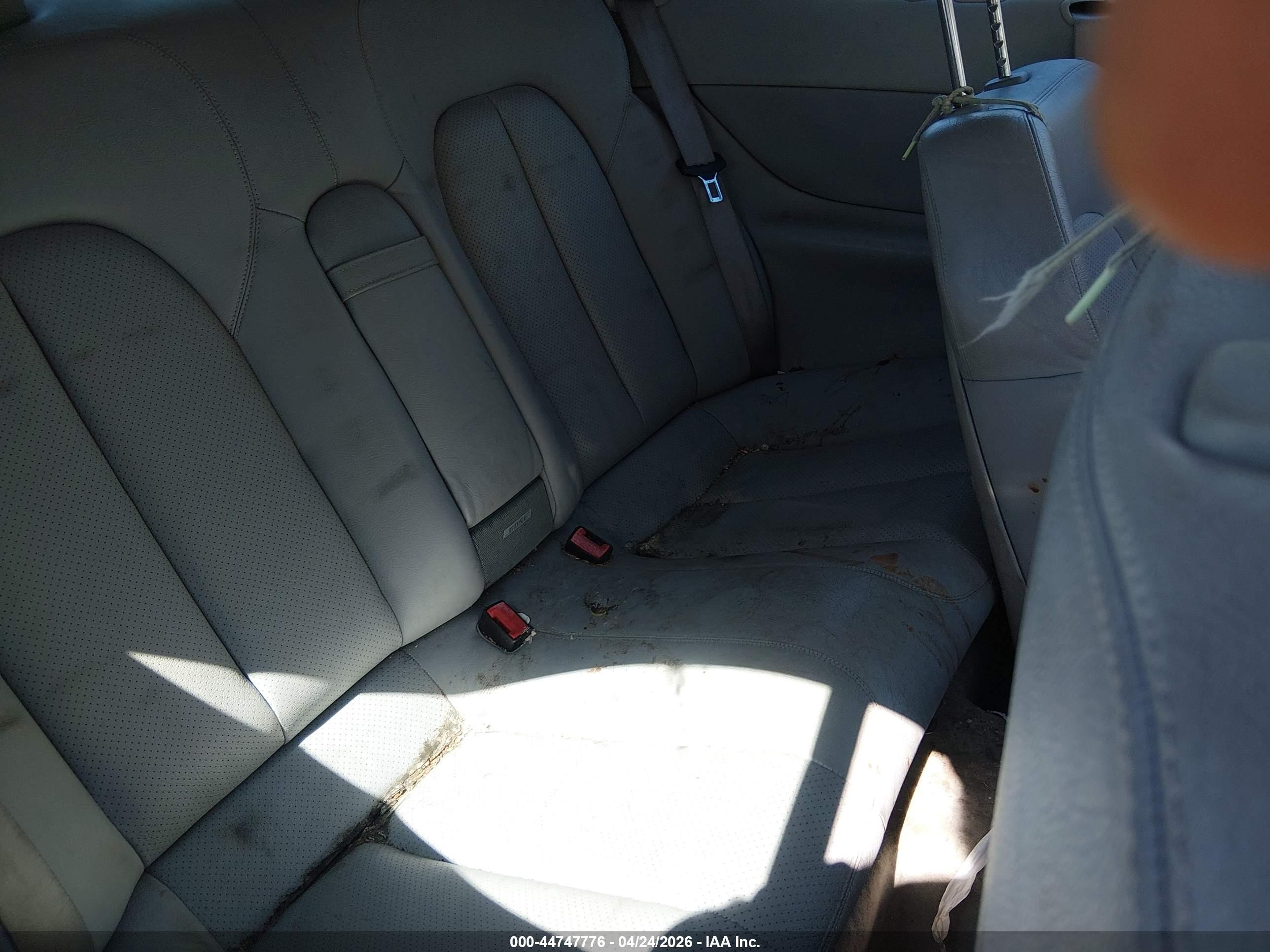 2002 Mercedes-benz Clk 320   Silver vin: WDBLK65G52T113345