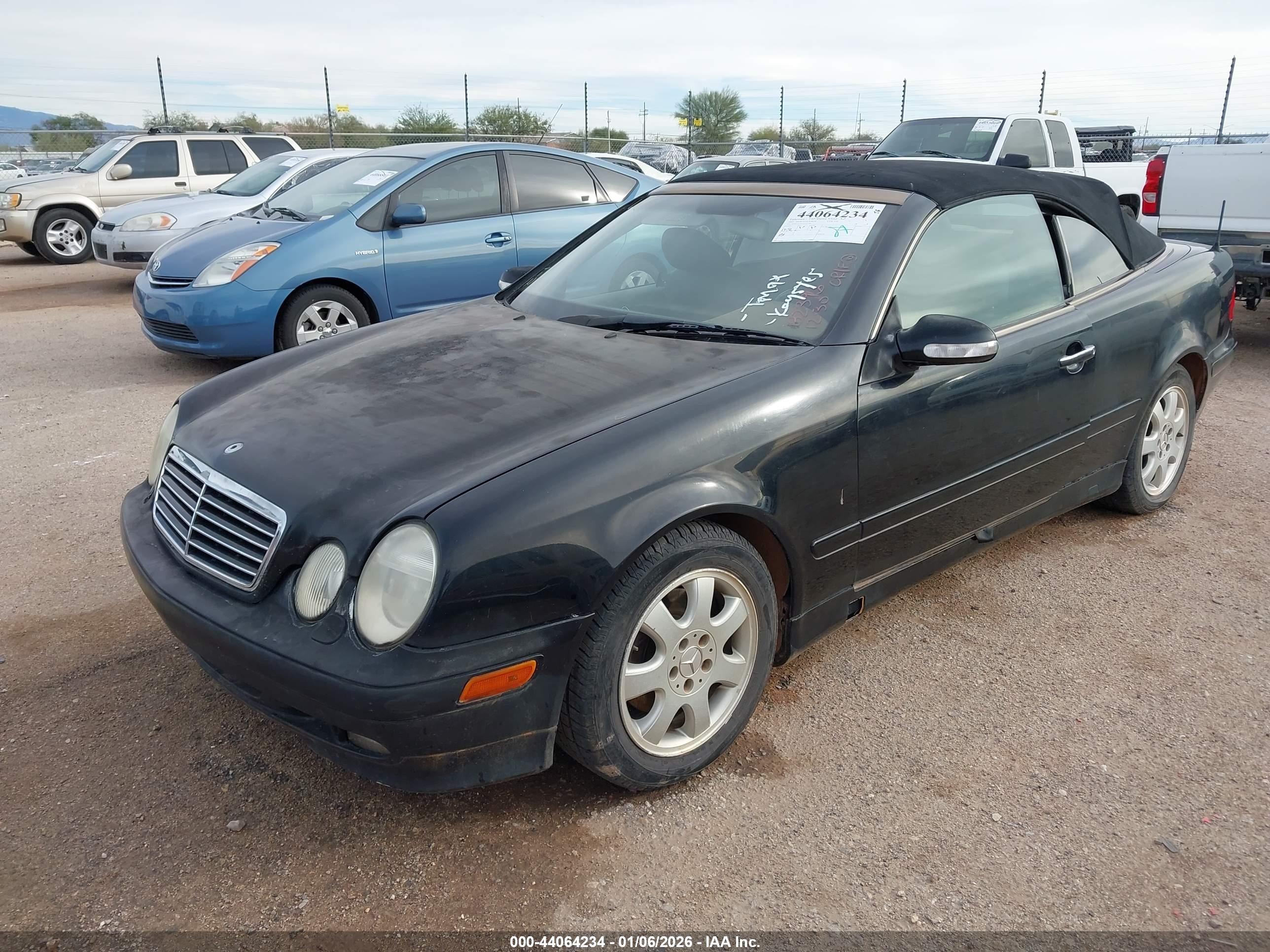 2003 Mercedes-benz Clk 320   Black vin: WDBLK65G53T132396