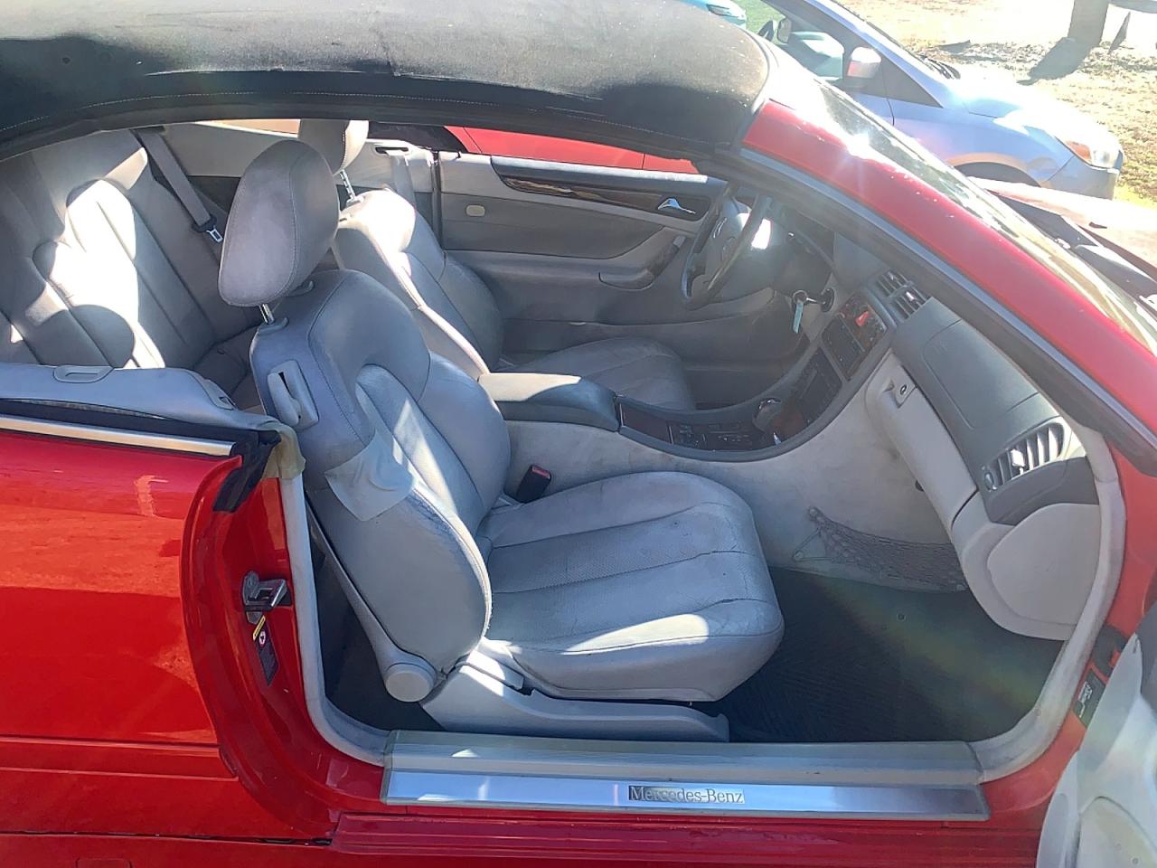 2003 Mercedes-benz Clk 320 Red vin: WDBLK65G53T132611