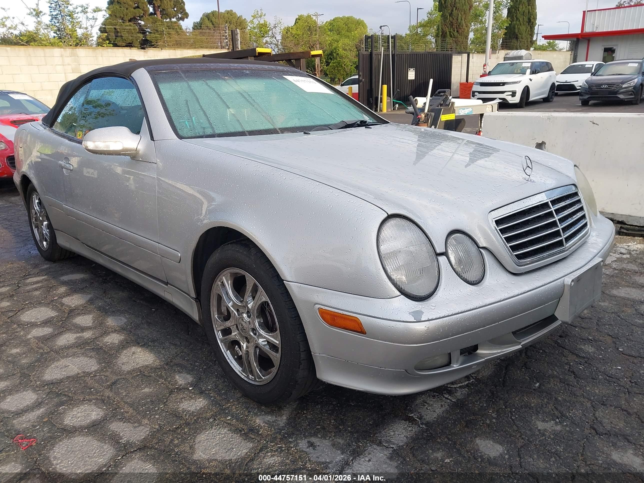 2003 Mercedes-benz Clk 320   Silver vin: WDBLK65G53T134763
