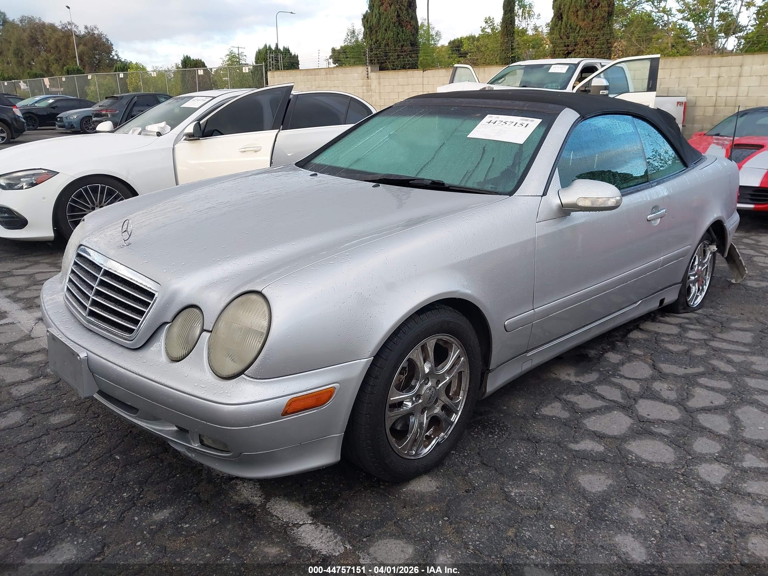 2003 Mercedes-benz Clk 320   Silver vin: WDBLK65G53T134763