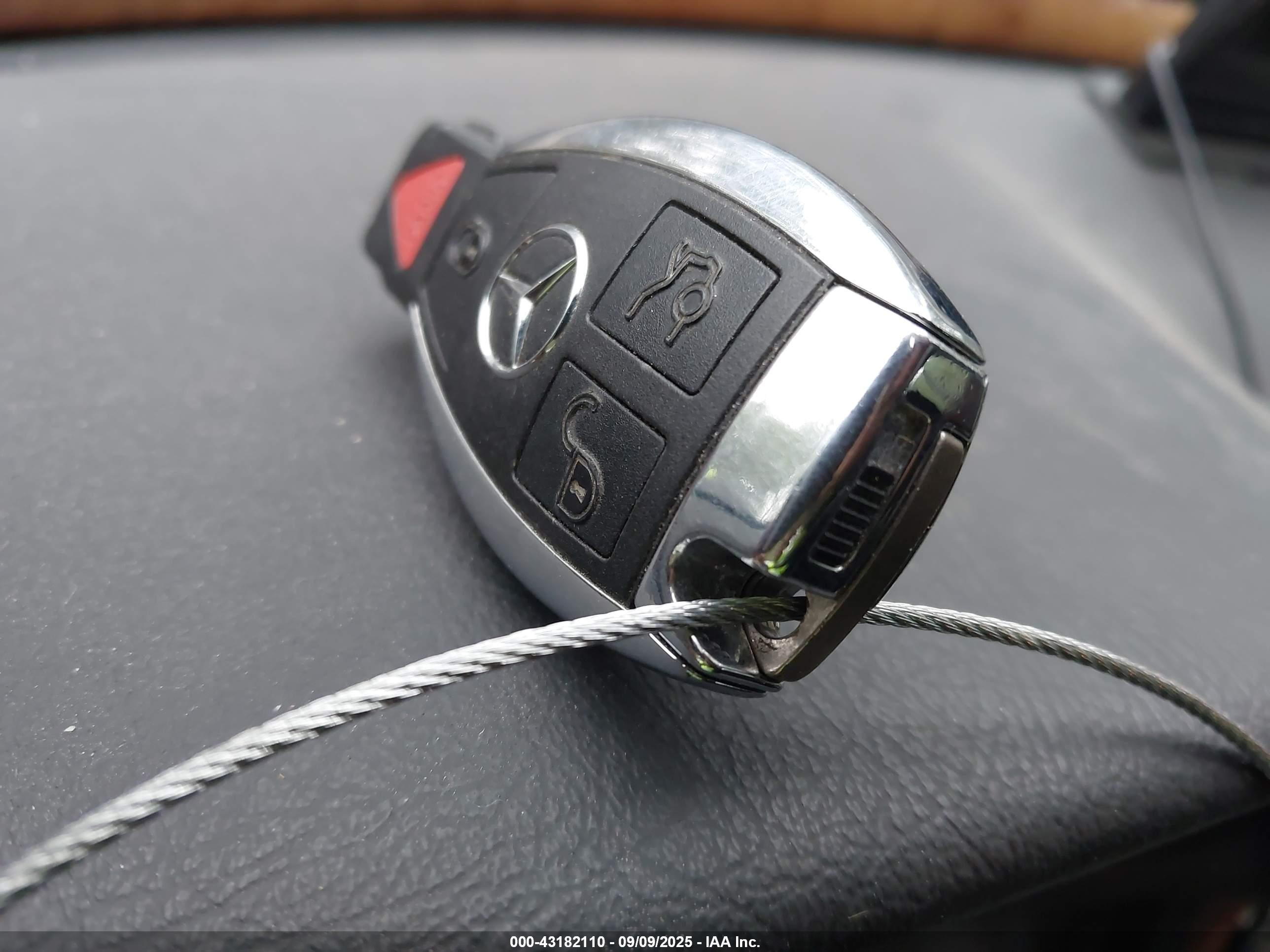 2003 Mercedes-benz Clk 320   Black vin: WDBLK65G53T136724