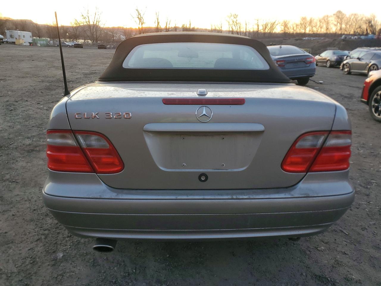 2003 Mercedes-benz Clk 320 Silver vin: WDBLK65G53T140918