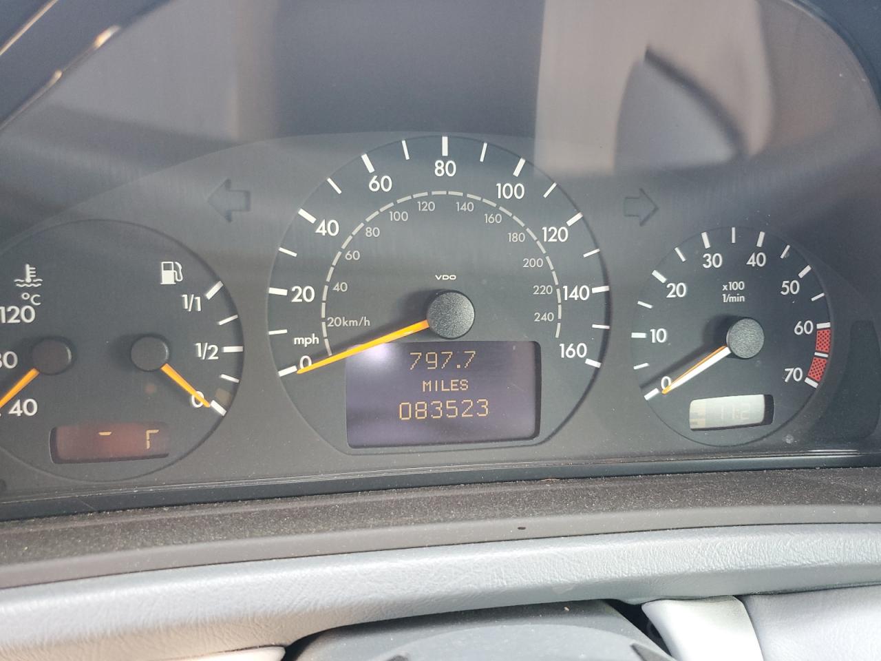 2003 Mercedes-benz Clk 320 Gray vin: WDBLK65G53T141292