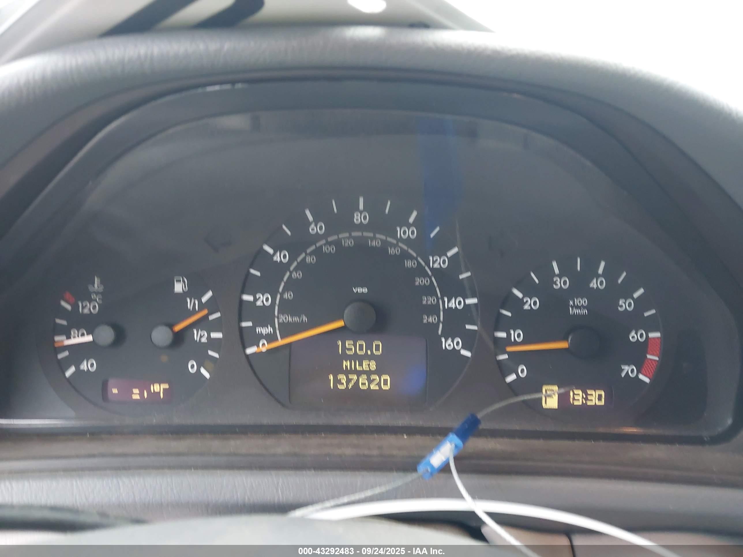 2003 Mercedes-benz Clk 320   White vin: WDBLK65G53T144029
