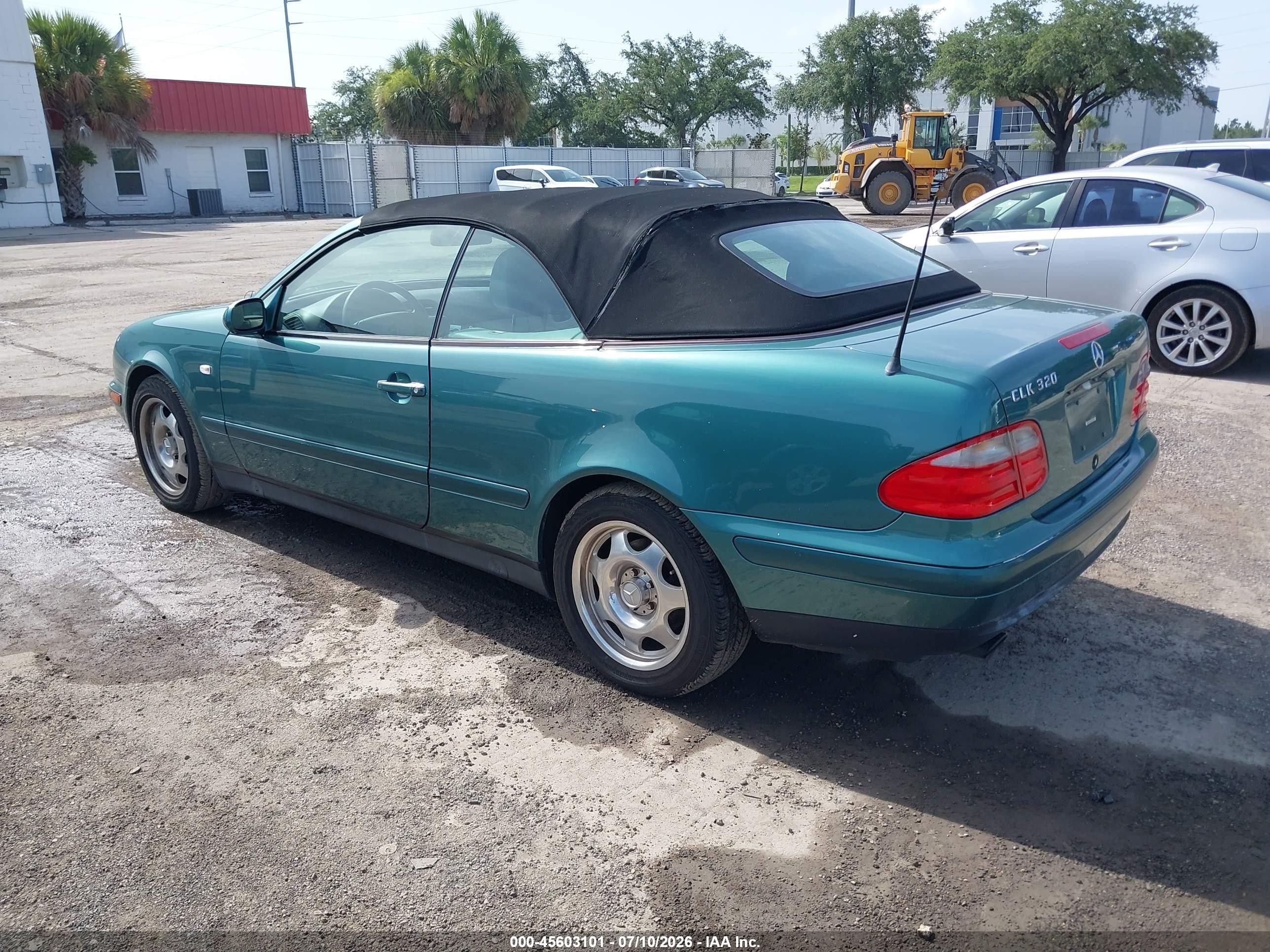 1999 Mercedes-benz Clk 320   Зеленый vin: WDBLK65G5XT007405