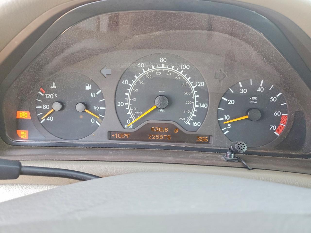 1999 Mercedes-benz Clk 320 Blue vin: WDBLK65G5XT024463