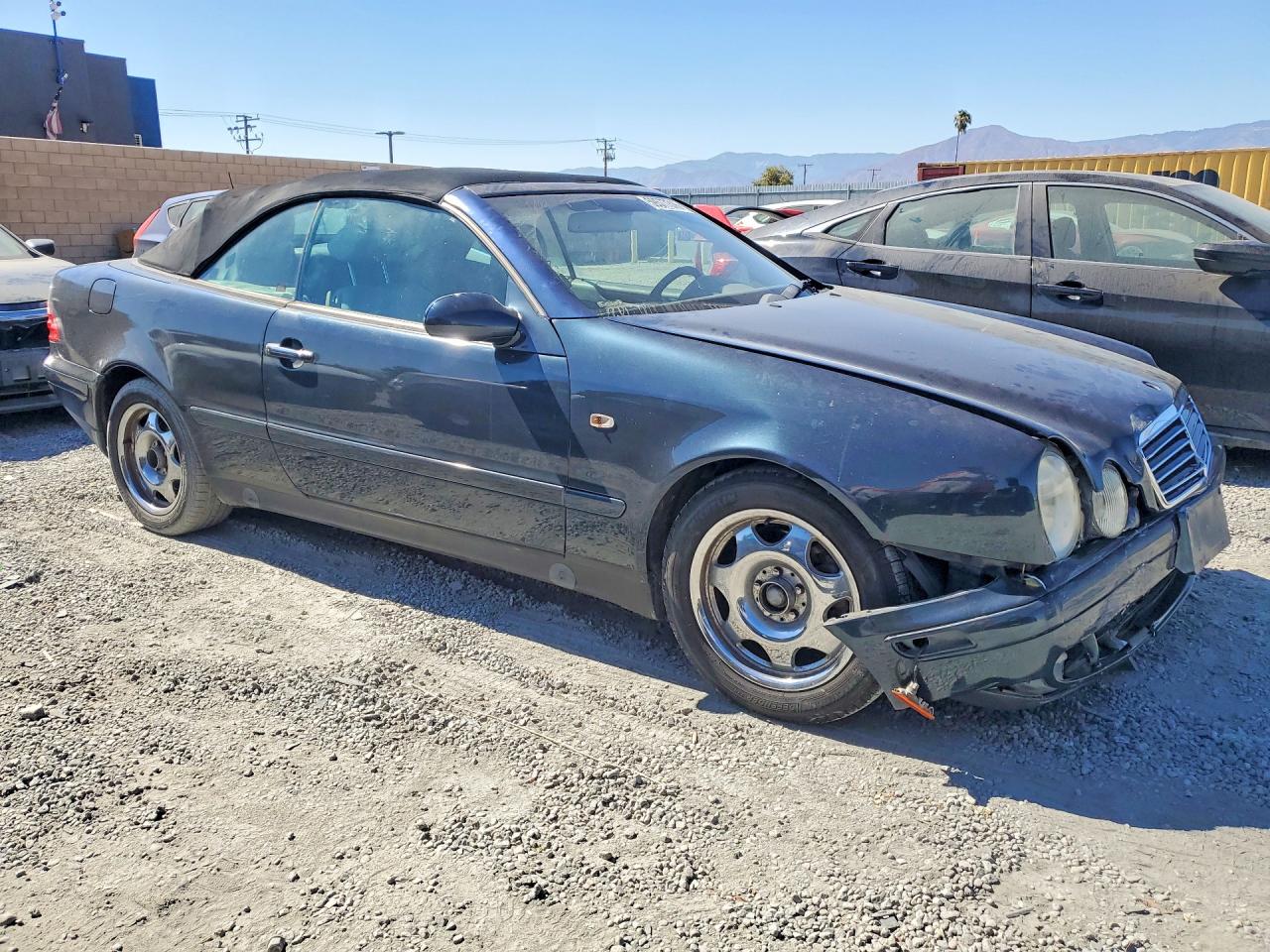 1999 Mercedes-benz Clk 320 Blue vin: WDBLK65G5XT024463