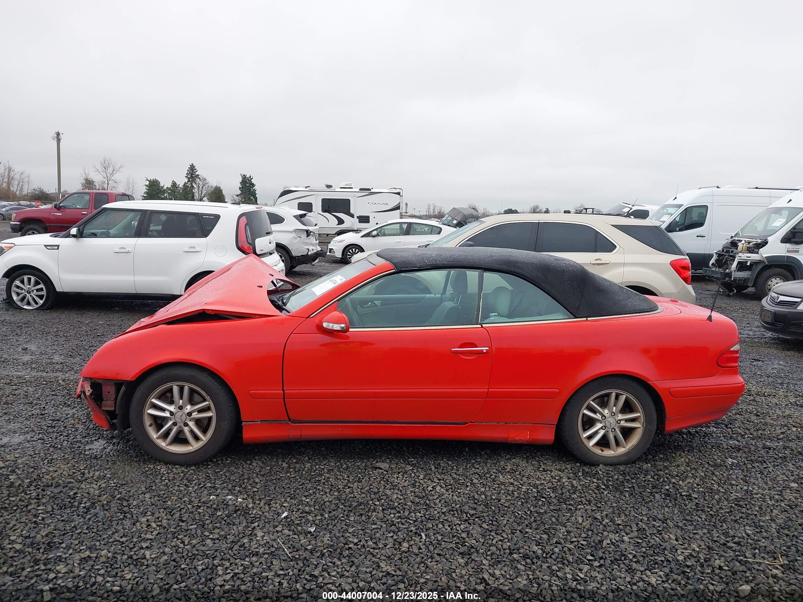 2002 Mercedes-benz Clk 320   Red vin: WDBLK65G62T110695
