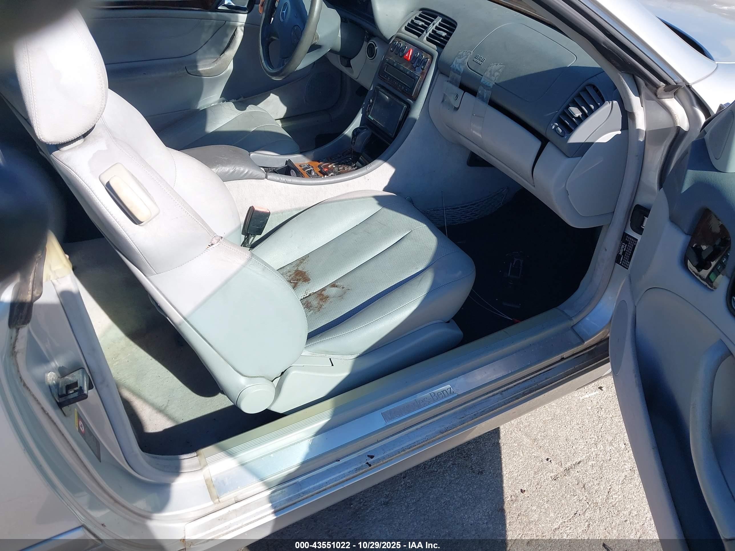 2003 Mercedes-benz Clk 320   Silver vin: WDBLK65G63T130012