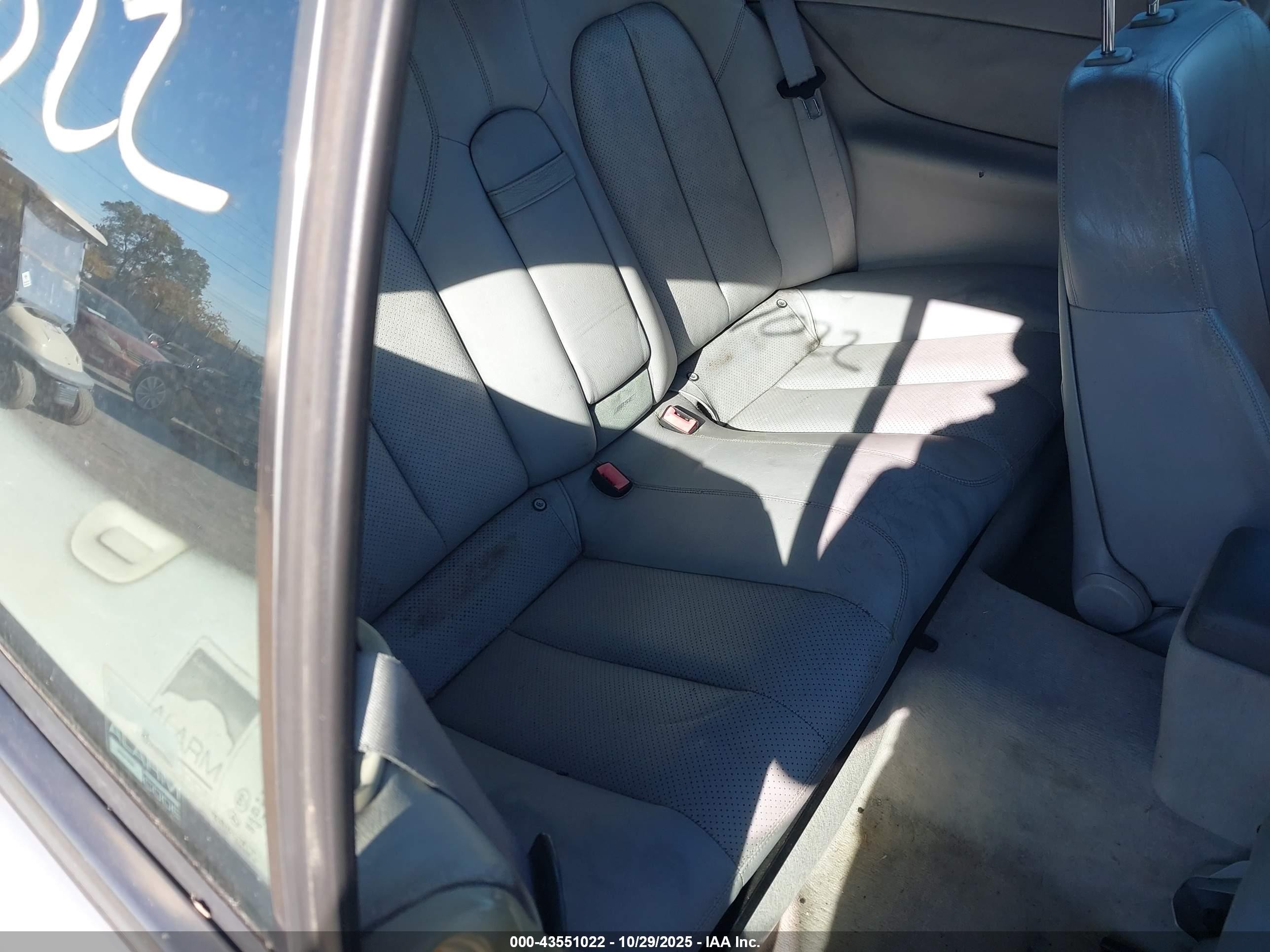 2003 Mercedes-benz Clk 320   Silver vin: WDBLK65G63T130012