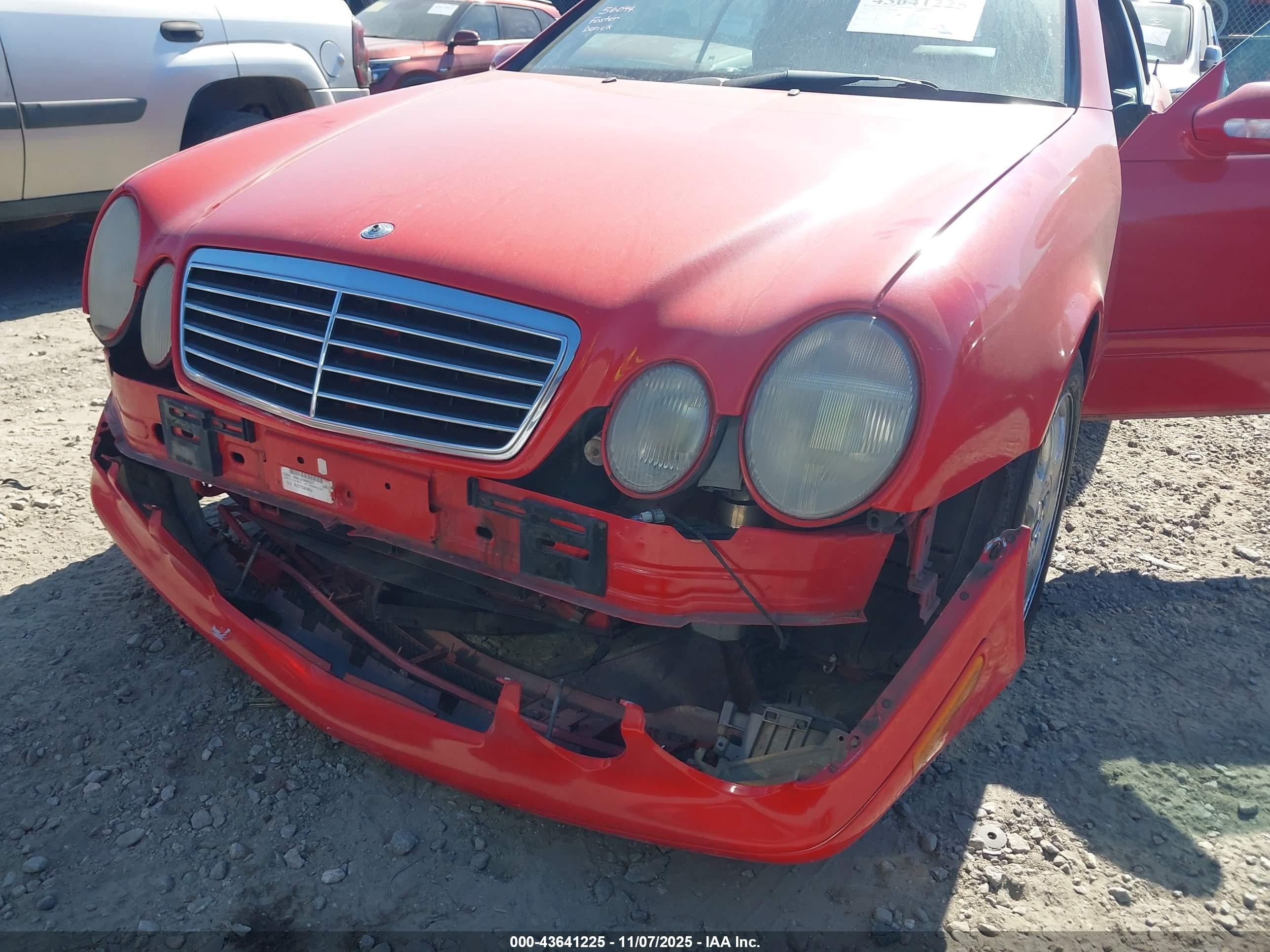 2003 Mercedes-benz Clk 320   Red vin: WDBLK65G63T140393