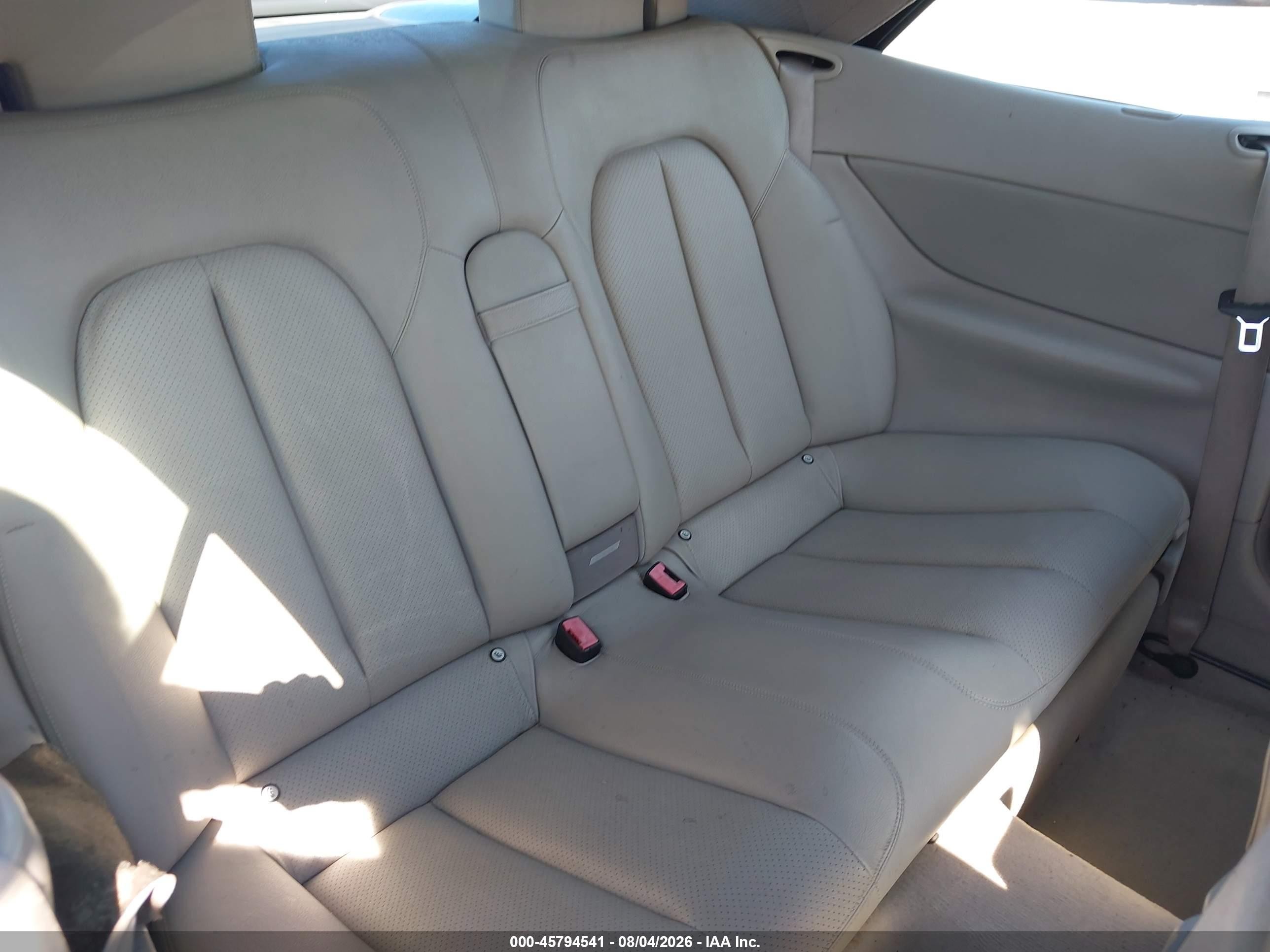2003 Mercedes-benz Clk 320   Silver vin: WDBLK65G63T142600