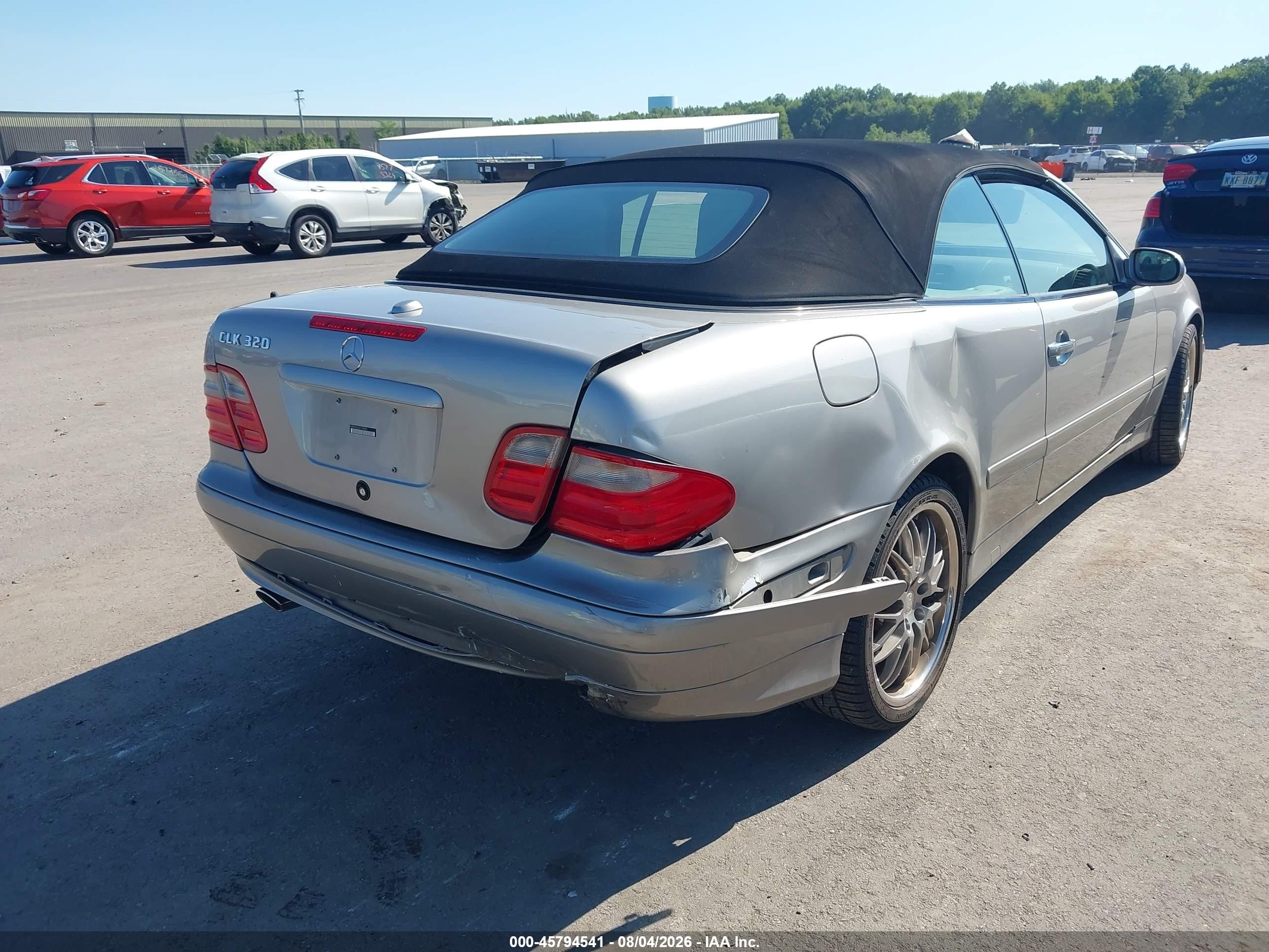2003 Mercedes-benz Clk 320   Silver vin: WDBLK65G63T142600