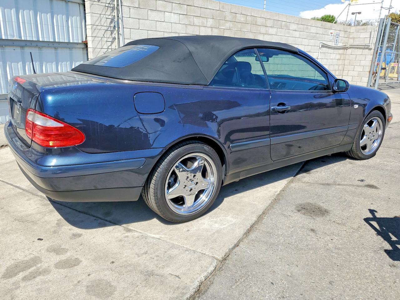 1999 Mercedes-benz Clk 320 Blue vin: WDBLK65G6XT020681