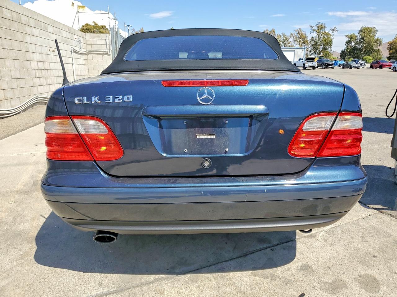 1999 Mercedes-benz Clk 320 Blue vin: WDBLK65G6XT020681