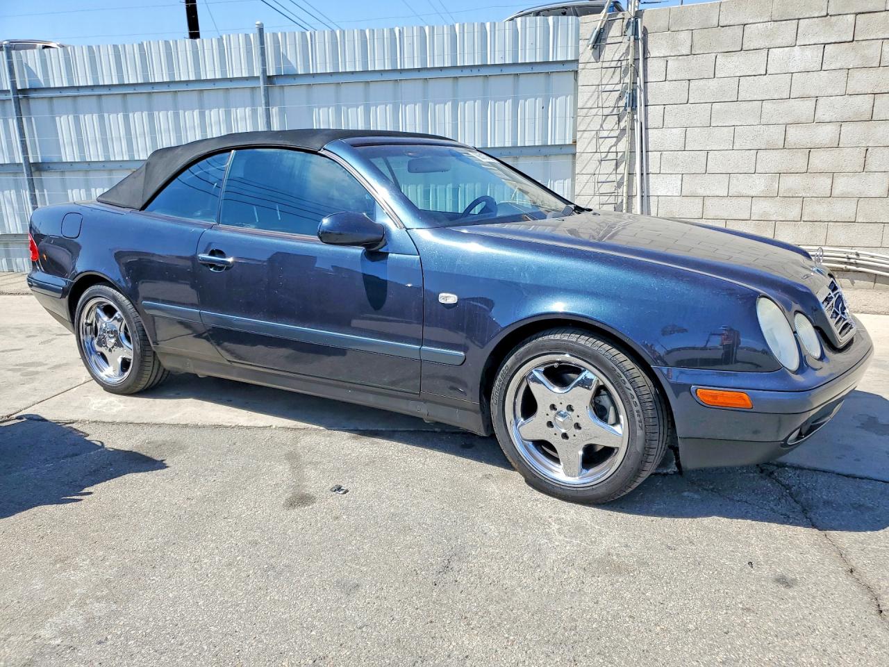 1999 Mercedes-benz Clk 320 Blue vin: WDBLK65G6XT020681