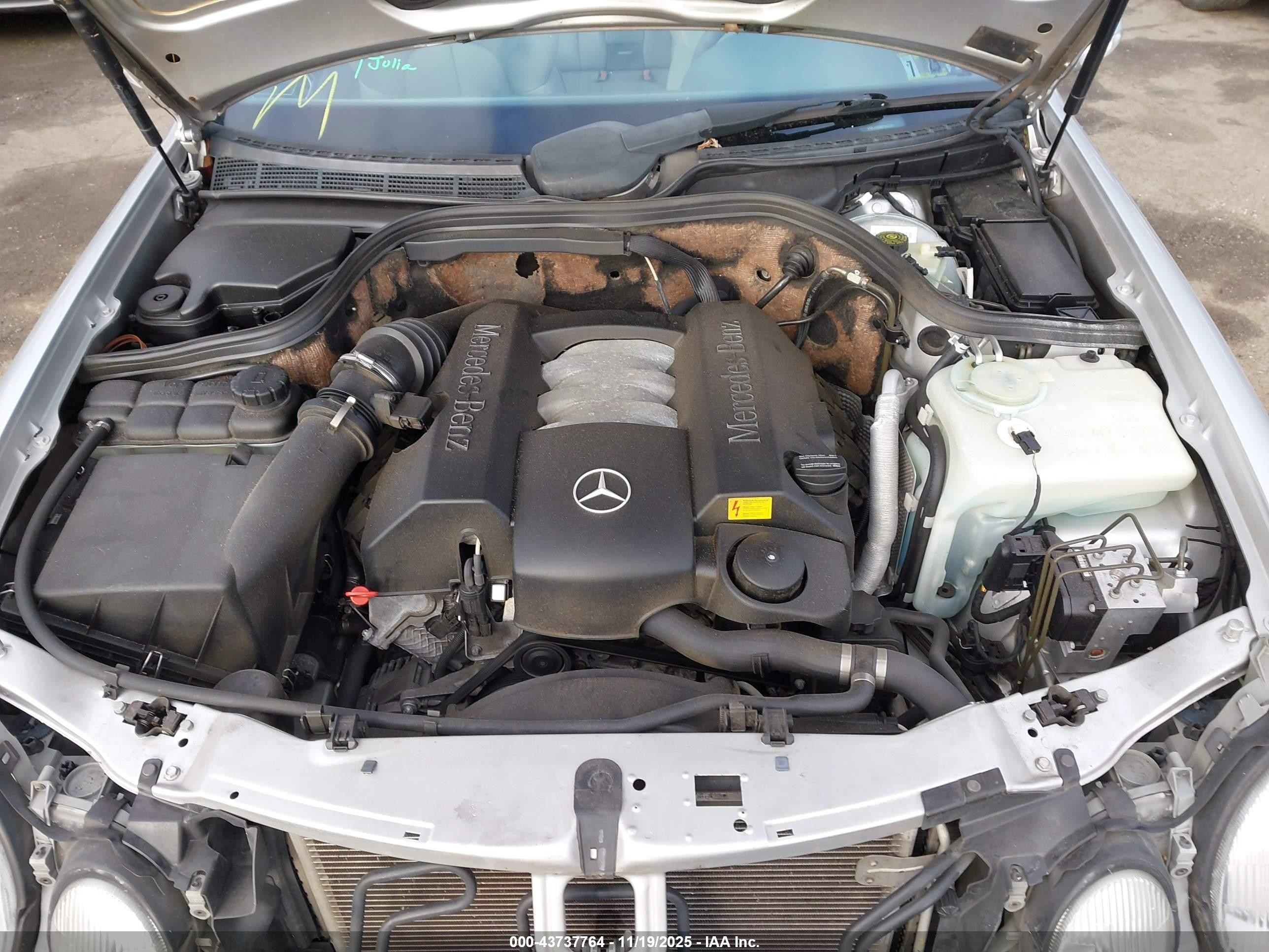 2000 Mercedes-benz Clk 320   Silver vin: WDBLK65G6YT032251
