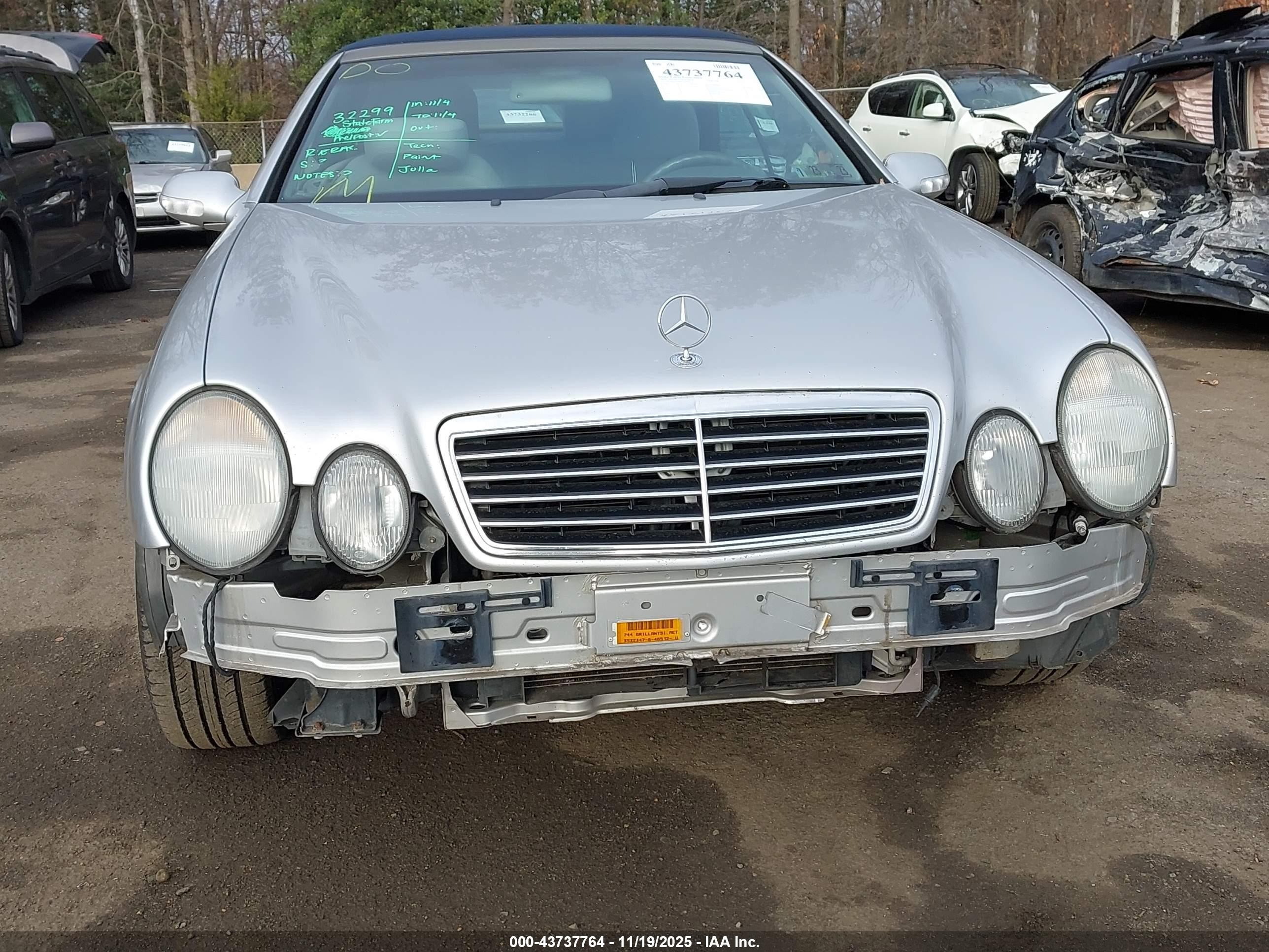 2000 Mercedes-benz Clk 320   Silver vin: WDBLK65G6YT032251