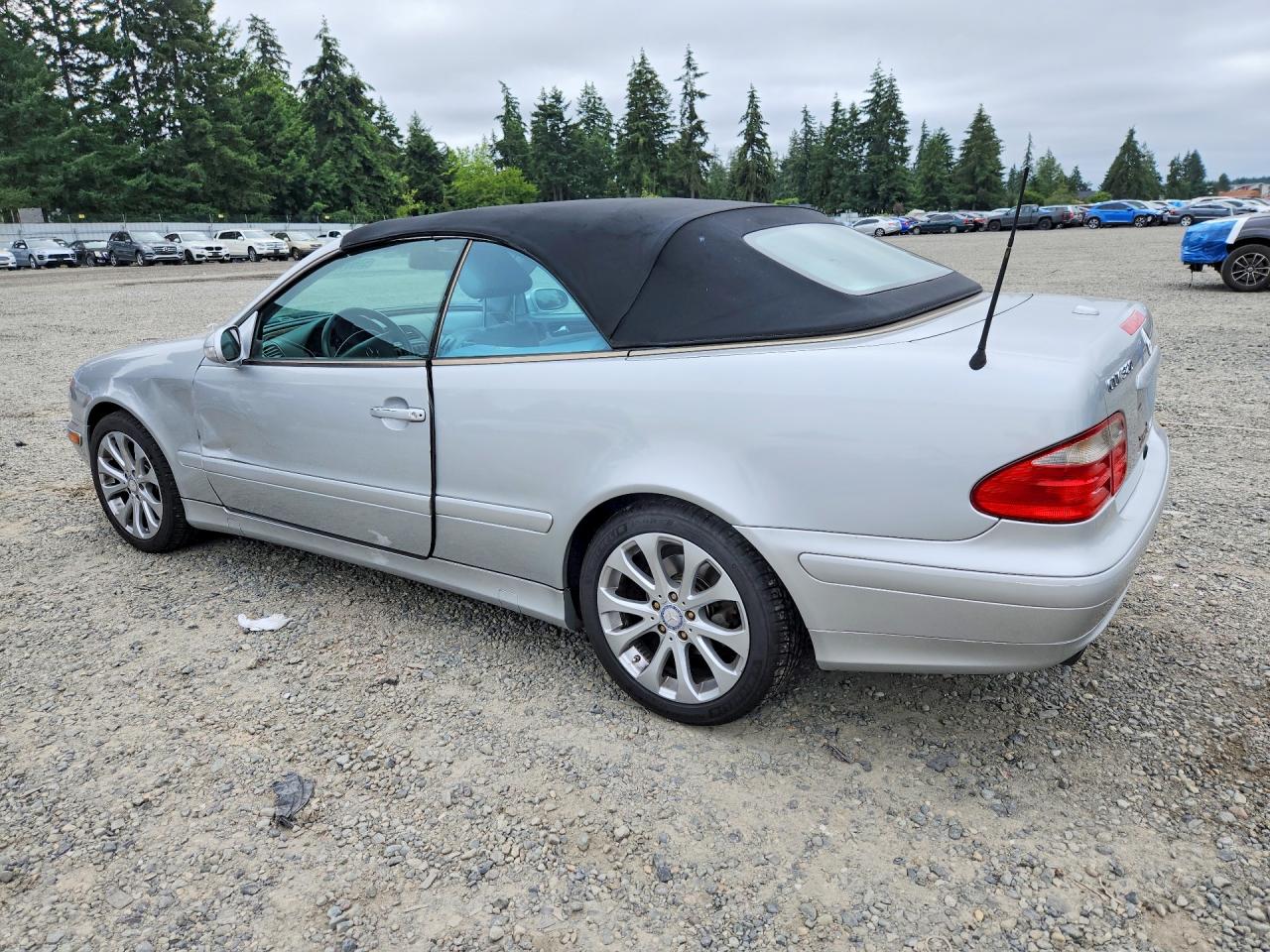 2000 Mercedes-benz Clk 320 Серебряный vin: WDBLK65G6YT039491