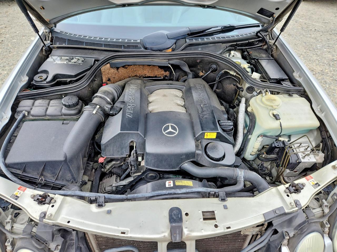 2000 Mercedes-benz Clk 320 Серебряный vin: WDBLK65G6YT039491