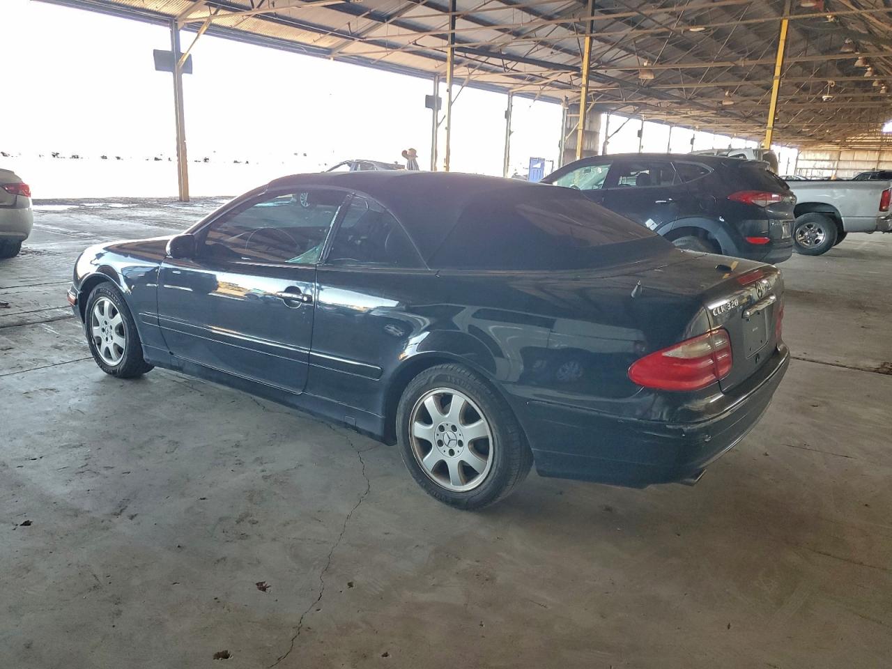2002 Mercedes-benz Clk 320 Black vin: WDBLK65G72T093471