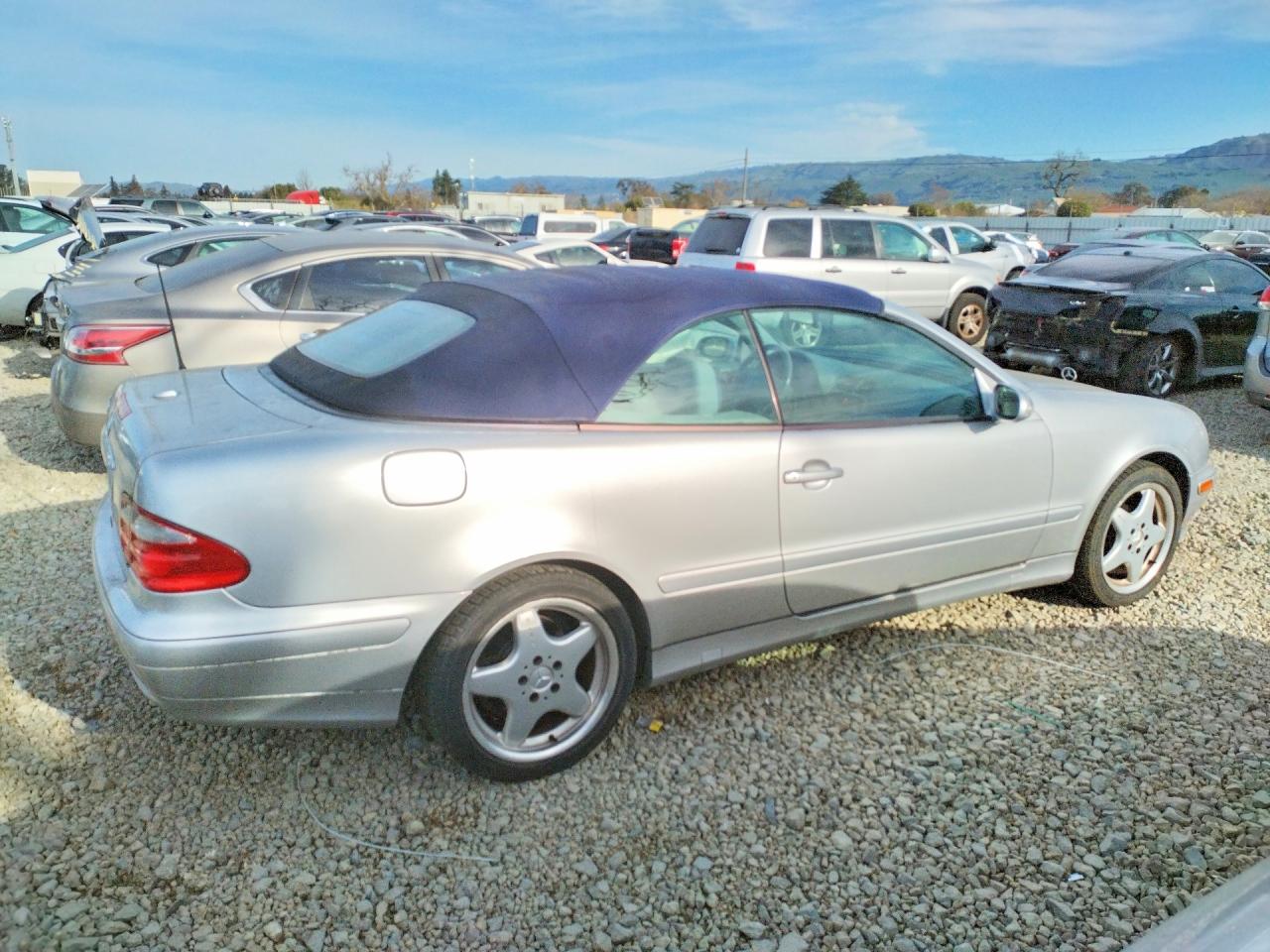 2002 Mercedes-benz Clk 320 Silver vin: WDBLK65G72T105490