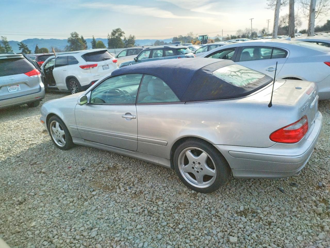 2002 Mercedes-benz Clk 320 Silver vin: WDBLK65G72T105490