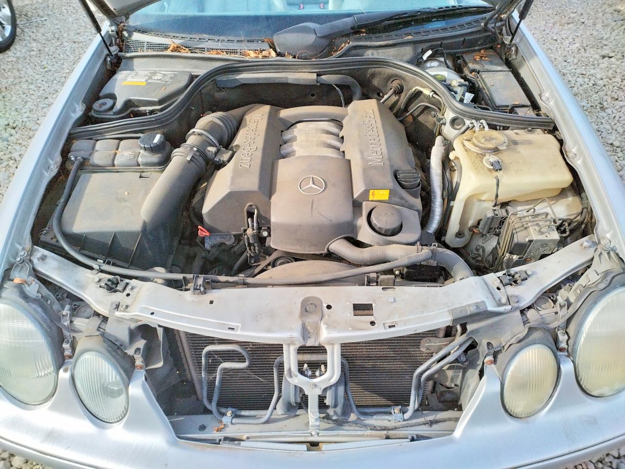 2002 Mercedes-benz Clk 320 Silver vin: WDBLK65G72T105490