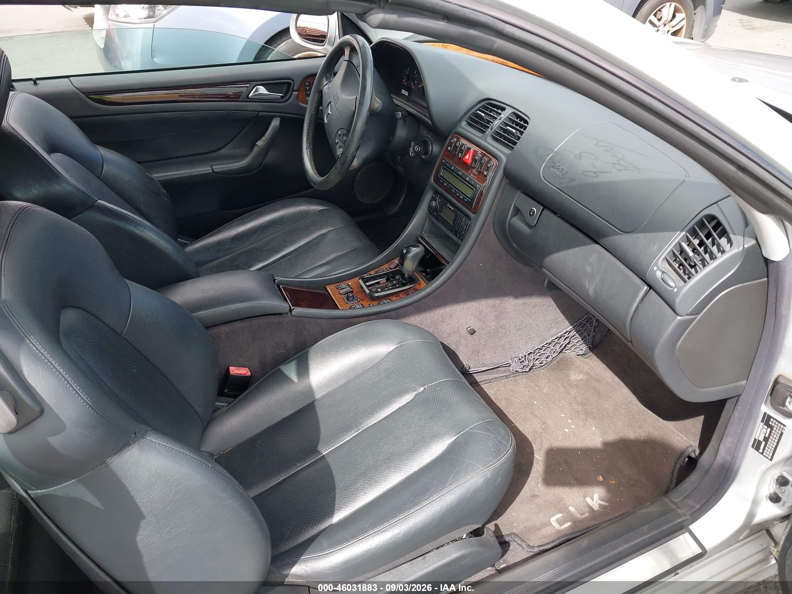 2002 Mercedes-benz Clk 320   Silver vin: WDBLK65G72T113069