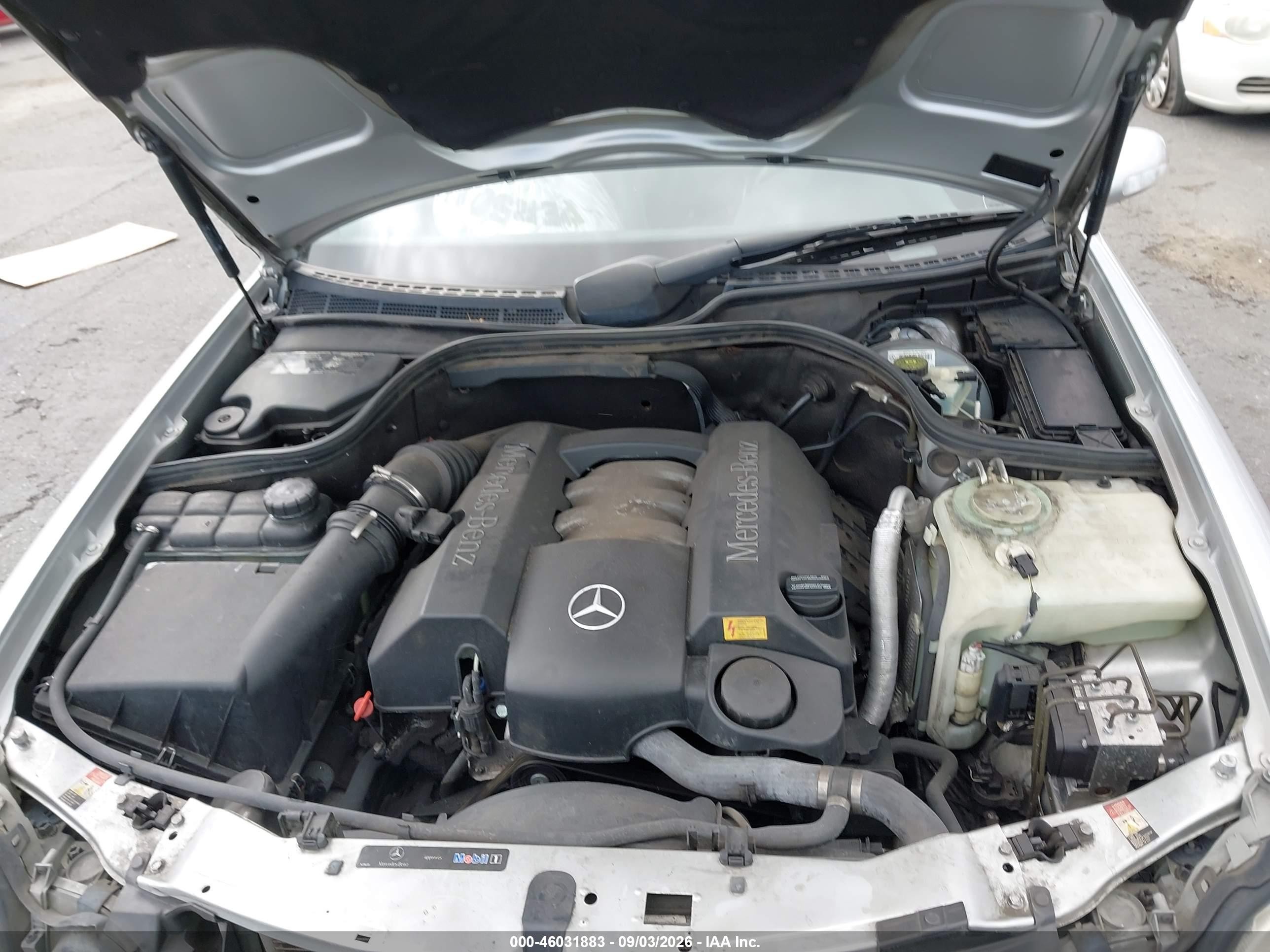 2002 Mercedes-benz Clk 320   Silver vin: WDBLK65G72T113069