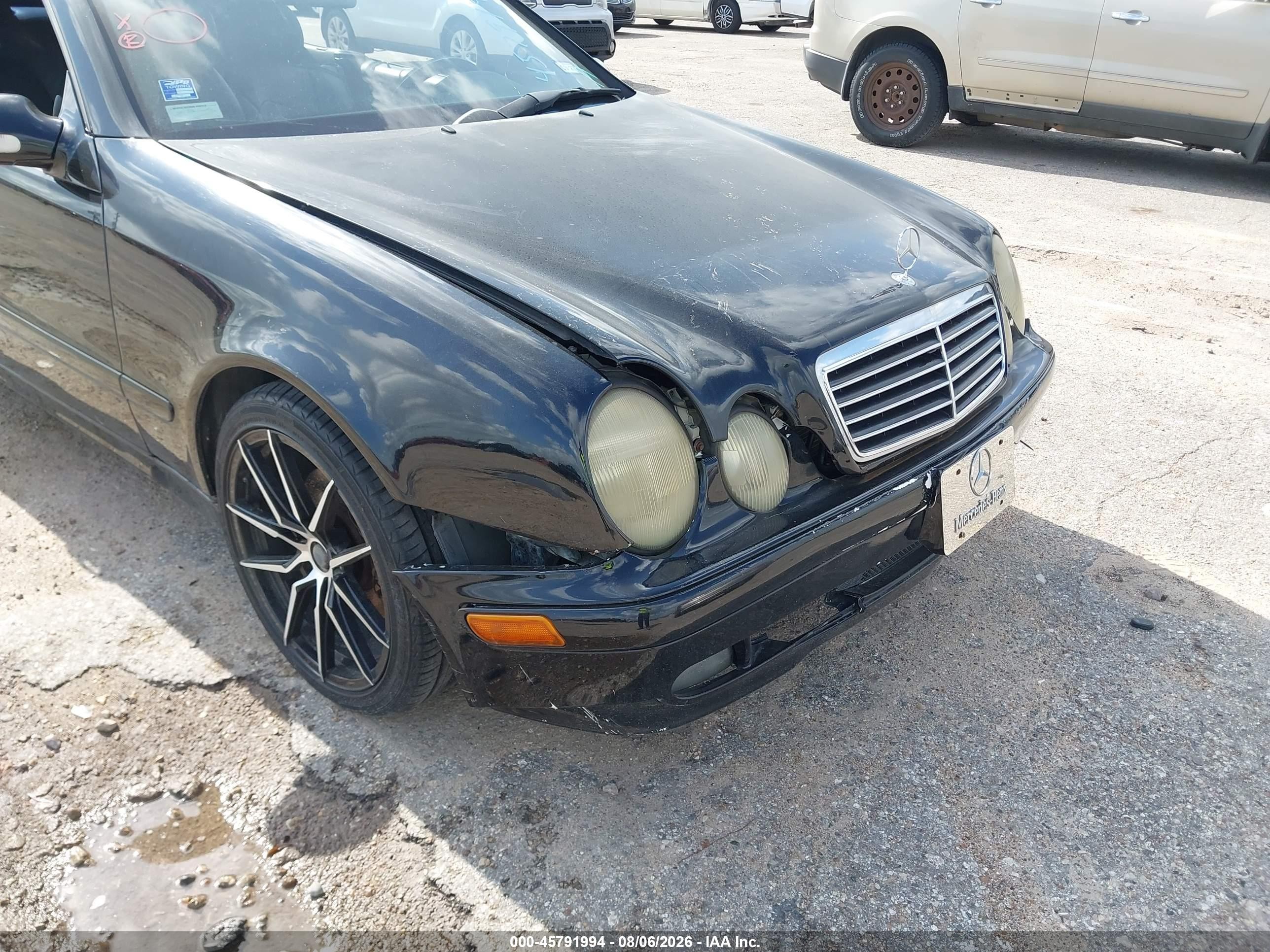 2002 Mercedes-benz Clk 320   Black vin: WDBLK65G72T128459