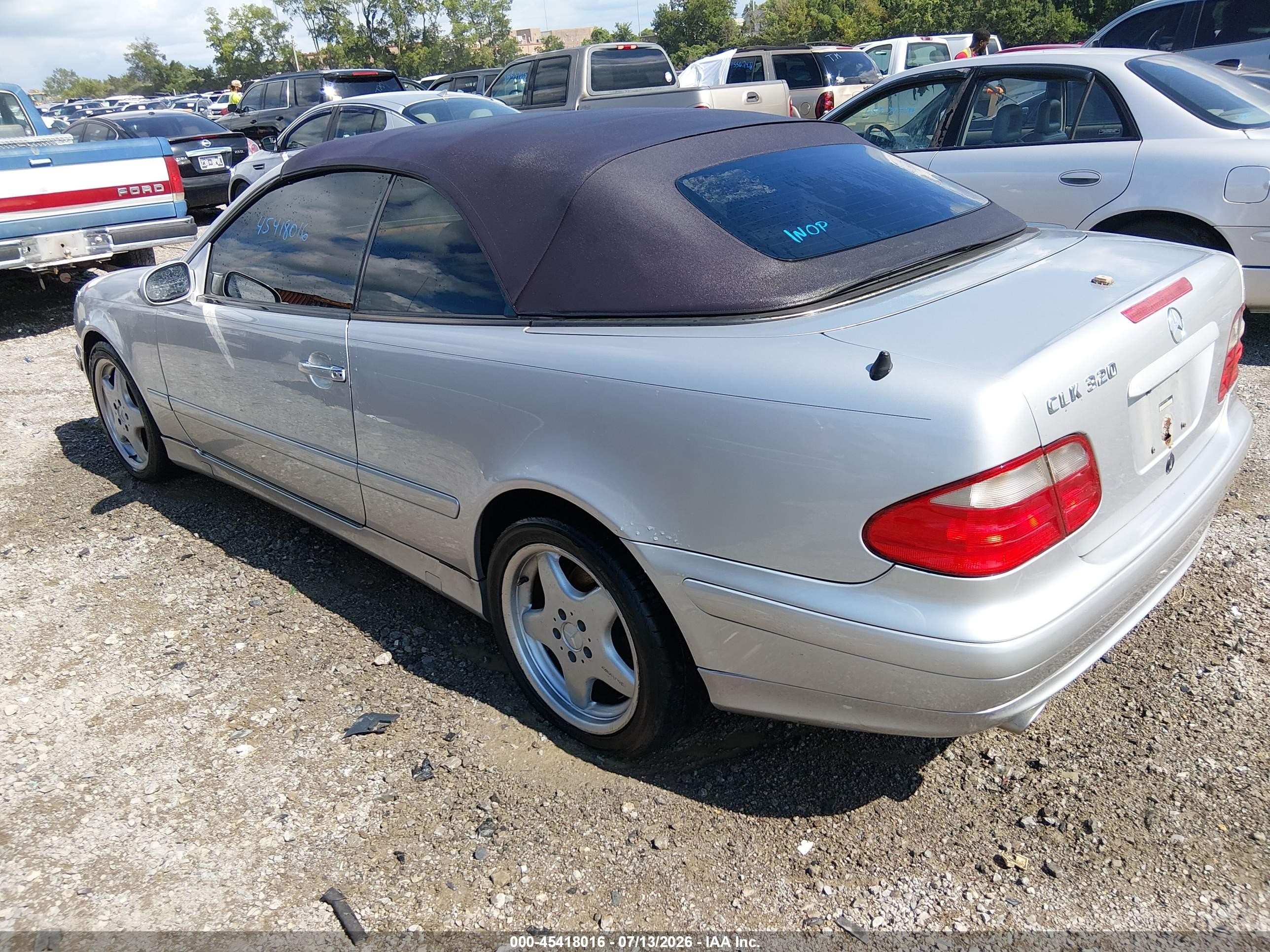 2002 Mercedes-benz Clk 320   Silver vin: WDBLK65G72T129062