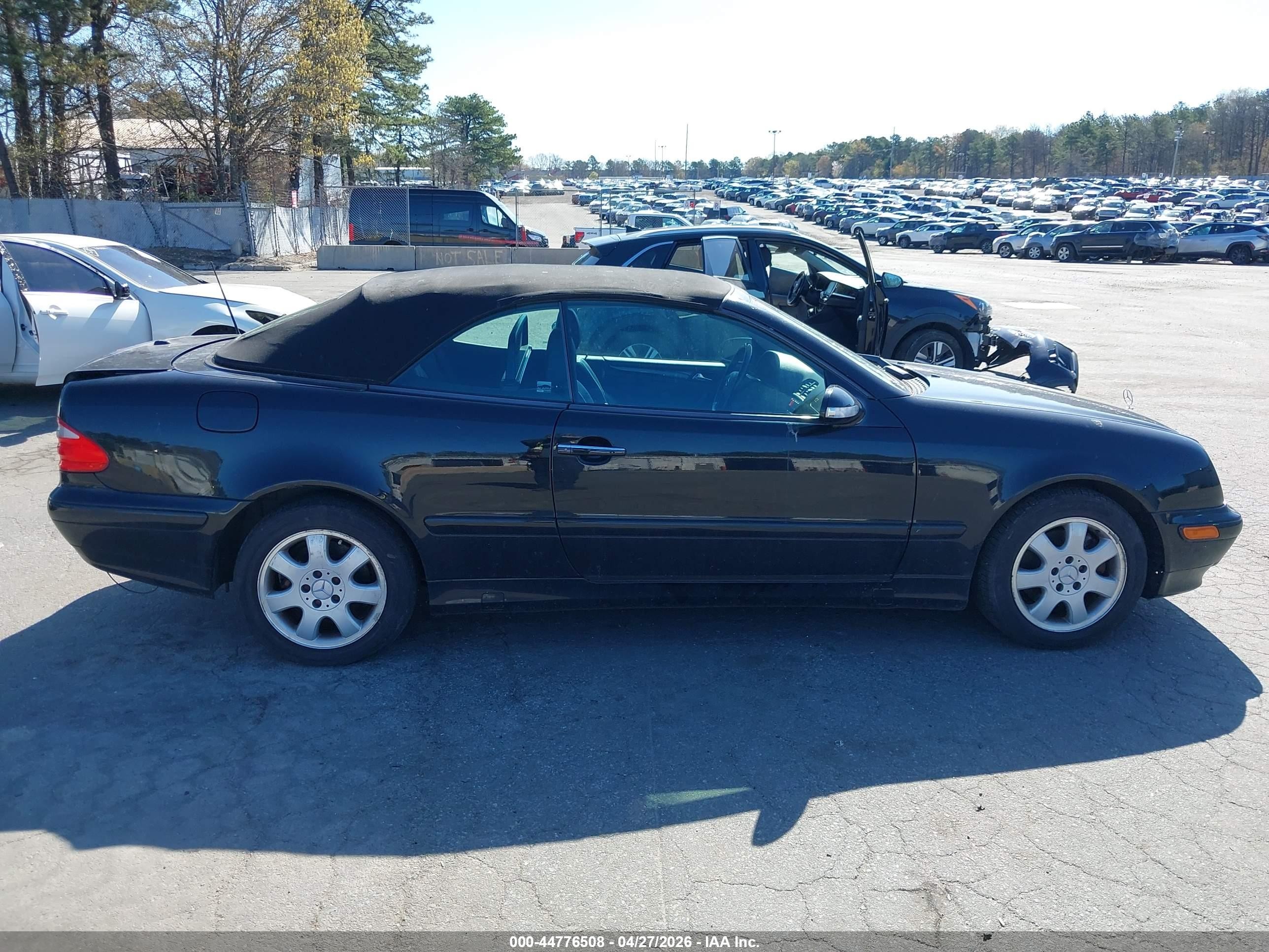 2003 Mercedes-benz Clk 320   Black vin: WDBLK65G73T138927