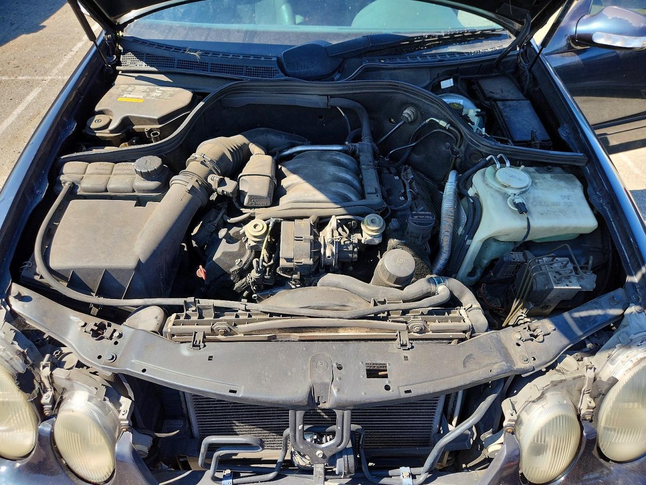 2000 Mercedes-benz Clk Class 2d 320 Blue vin: WDBLK65G7YT043274