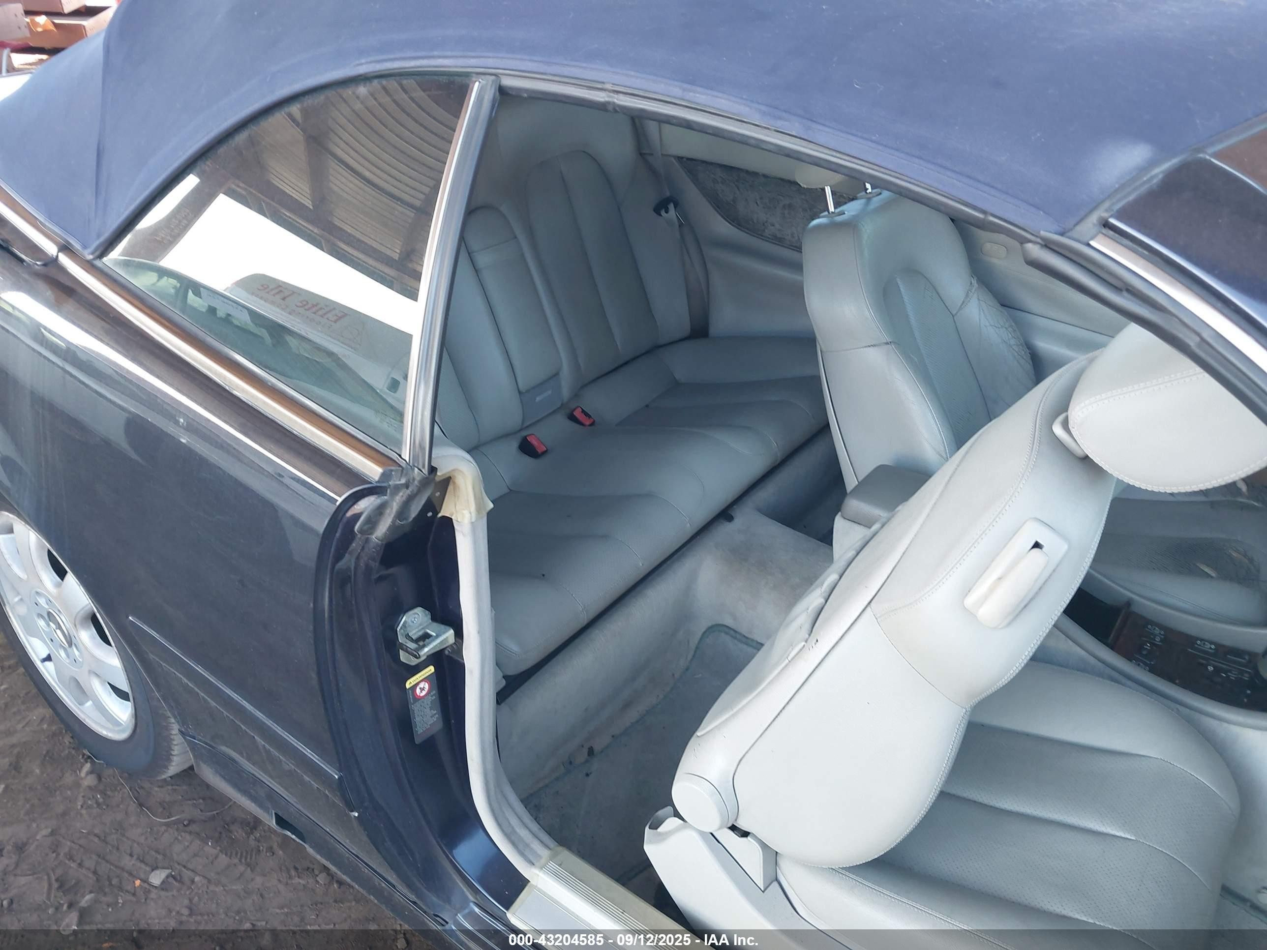 2002 Mercedes-benz Clk 320   Blue vin: WDBLK65G82T102601