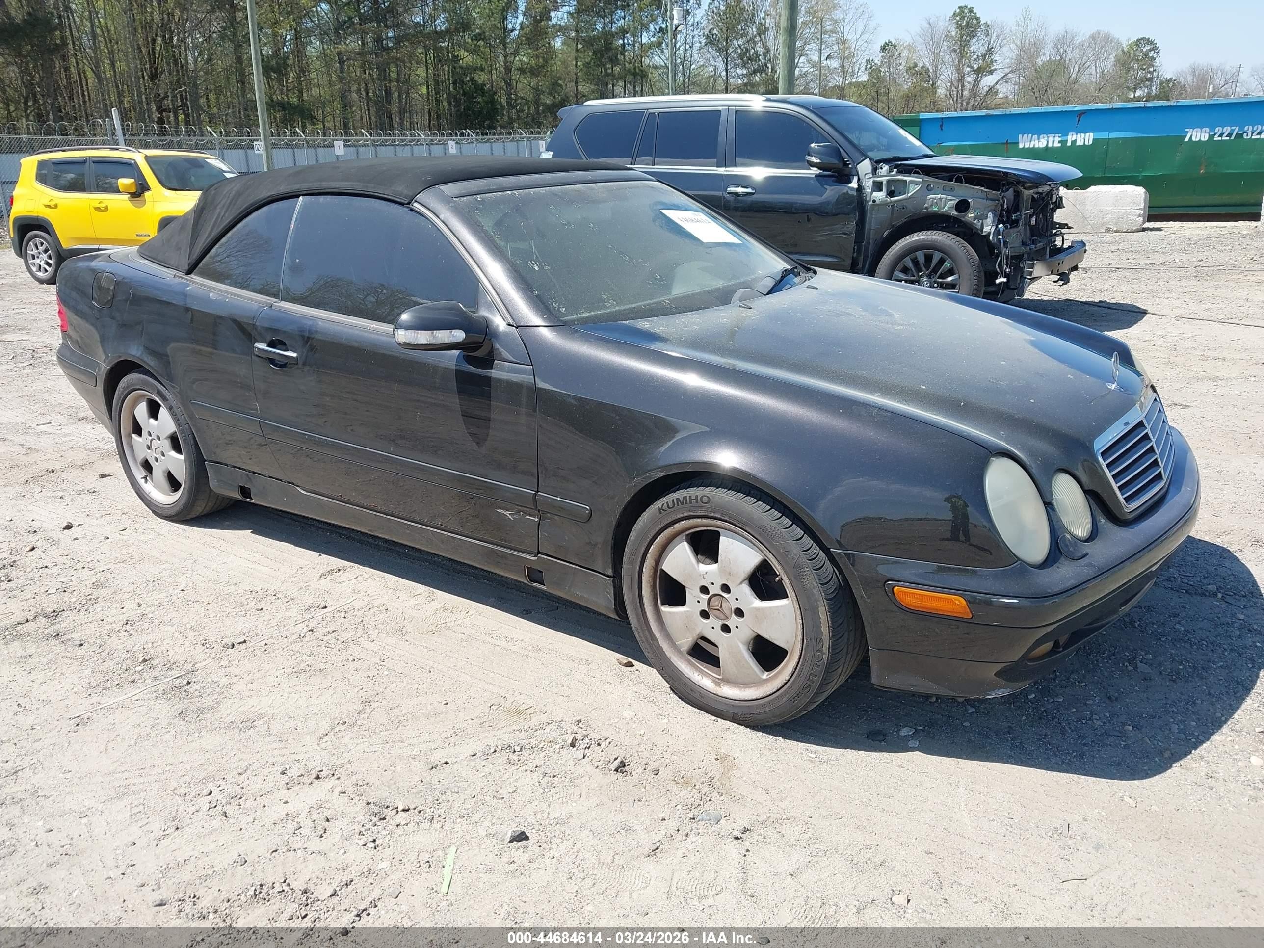 2002 Mercedes-benz Clk 320   Black vin: WDBLK65G82T105367