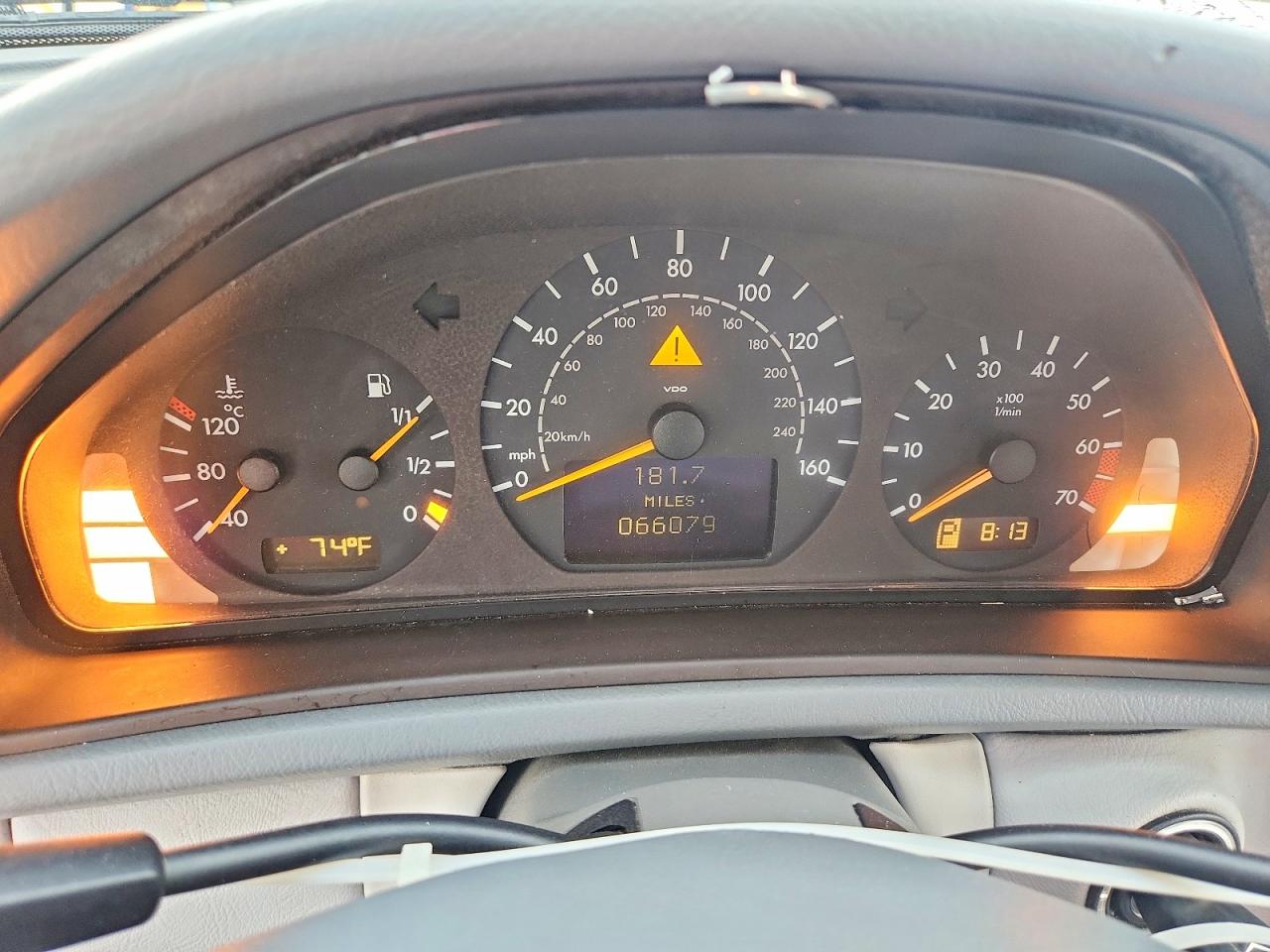 2002 Mercedes-benz Clk 320 Silver vin: WDBLK65G82T114439