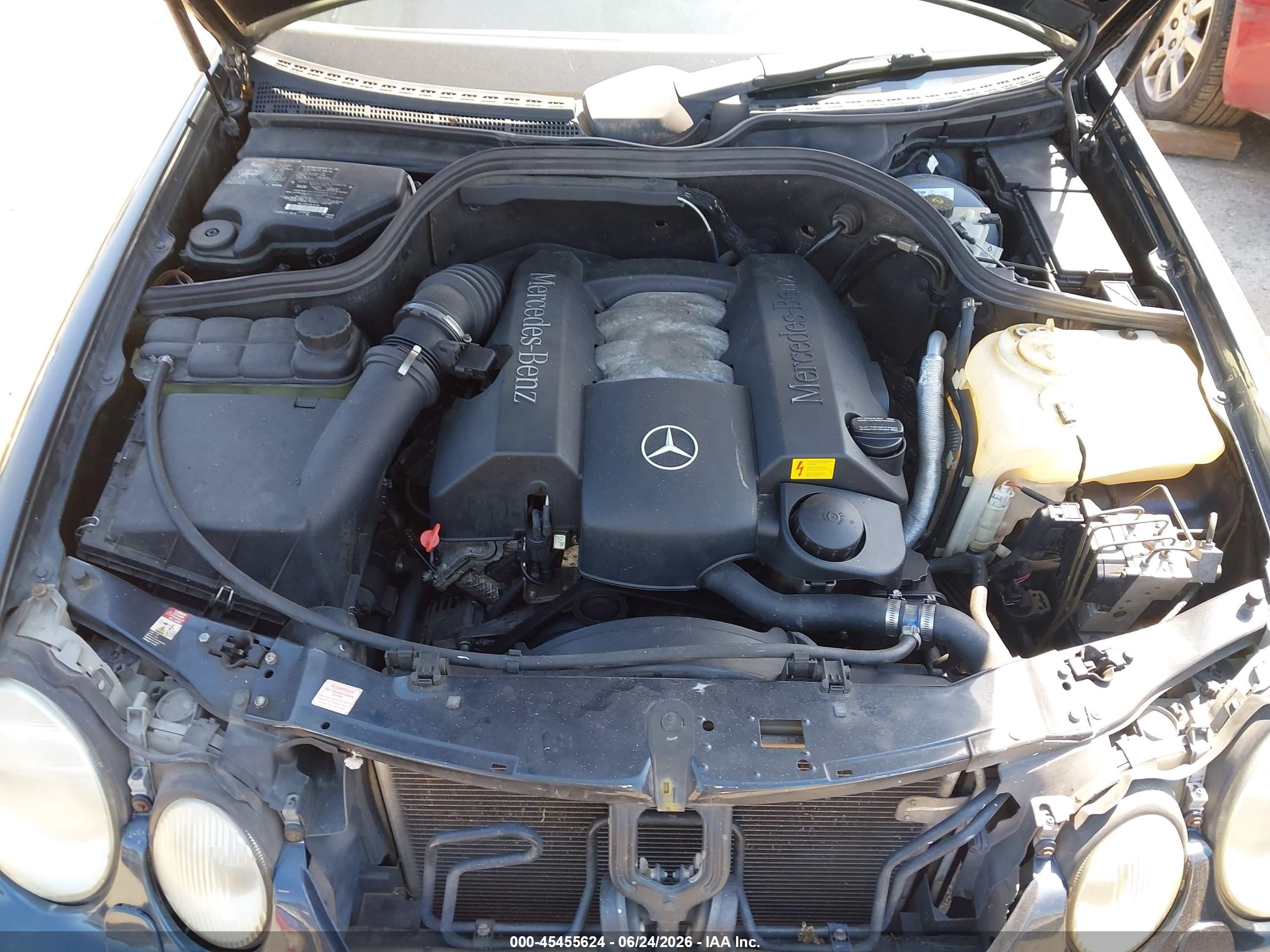 1999 Mercedes-benz Clk 320   Blue vin: WDBLK65G8XT007088