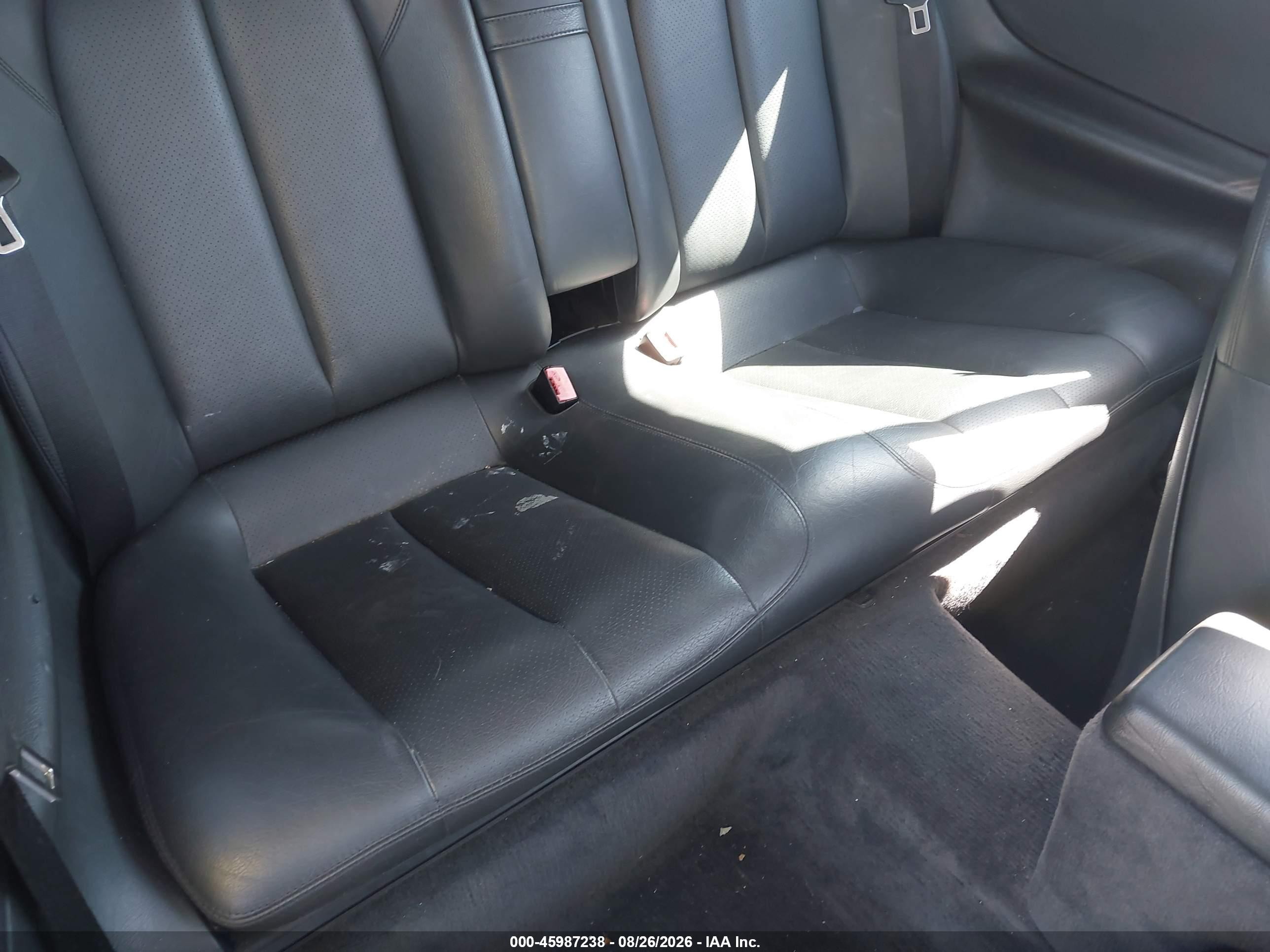 1999 Mercedes-benz Clk 320   Silver vin: WDBLK65G8XT011402
