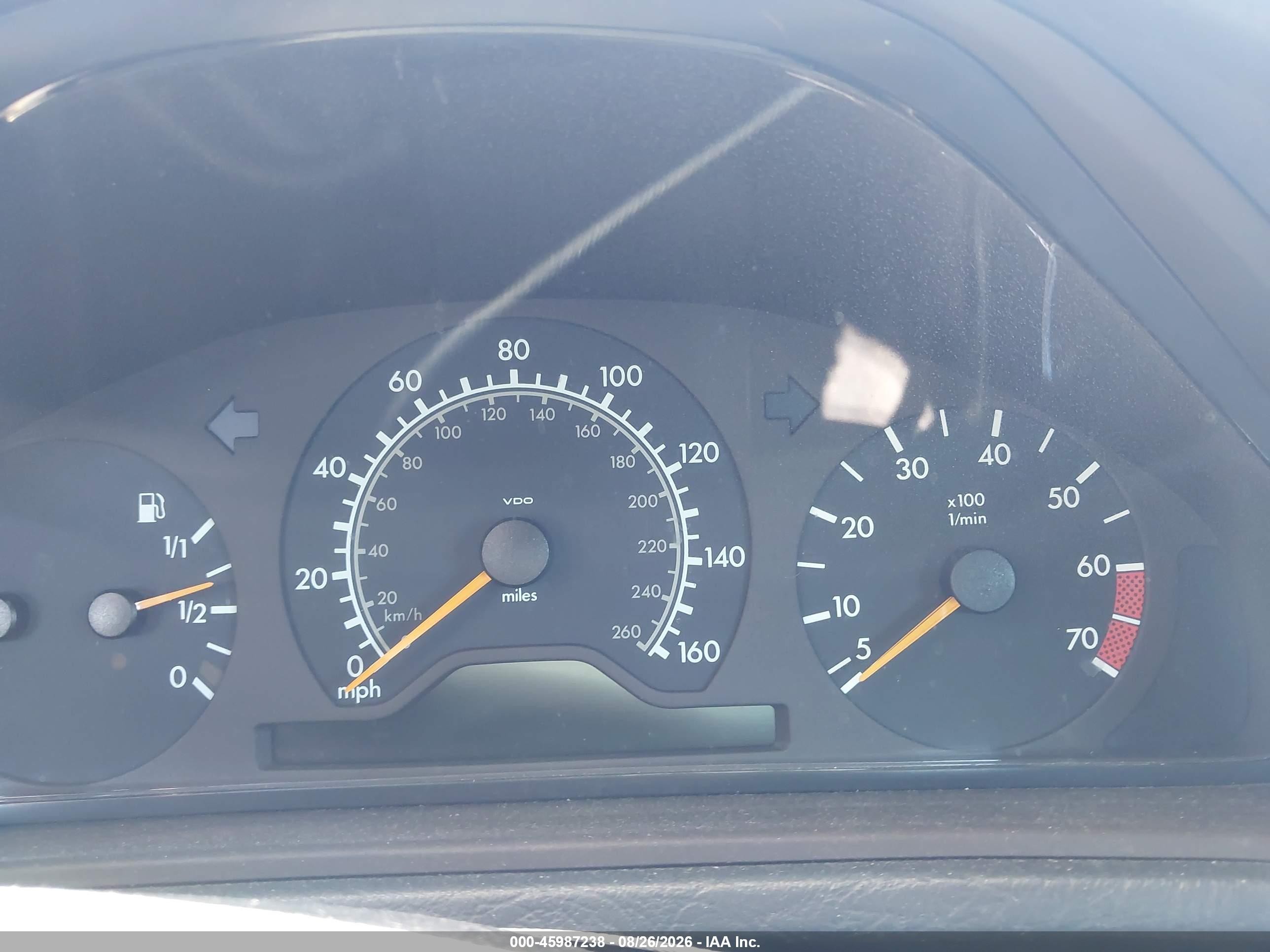 1999 Mercedes-benz Clk 320   Silver vin: WDBLK65G8XT011402