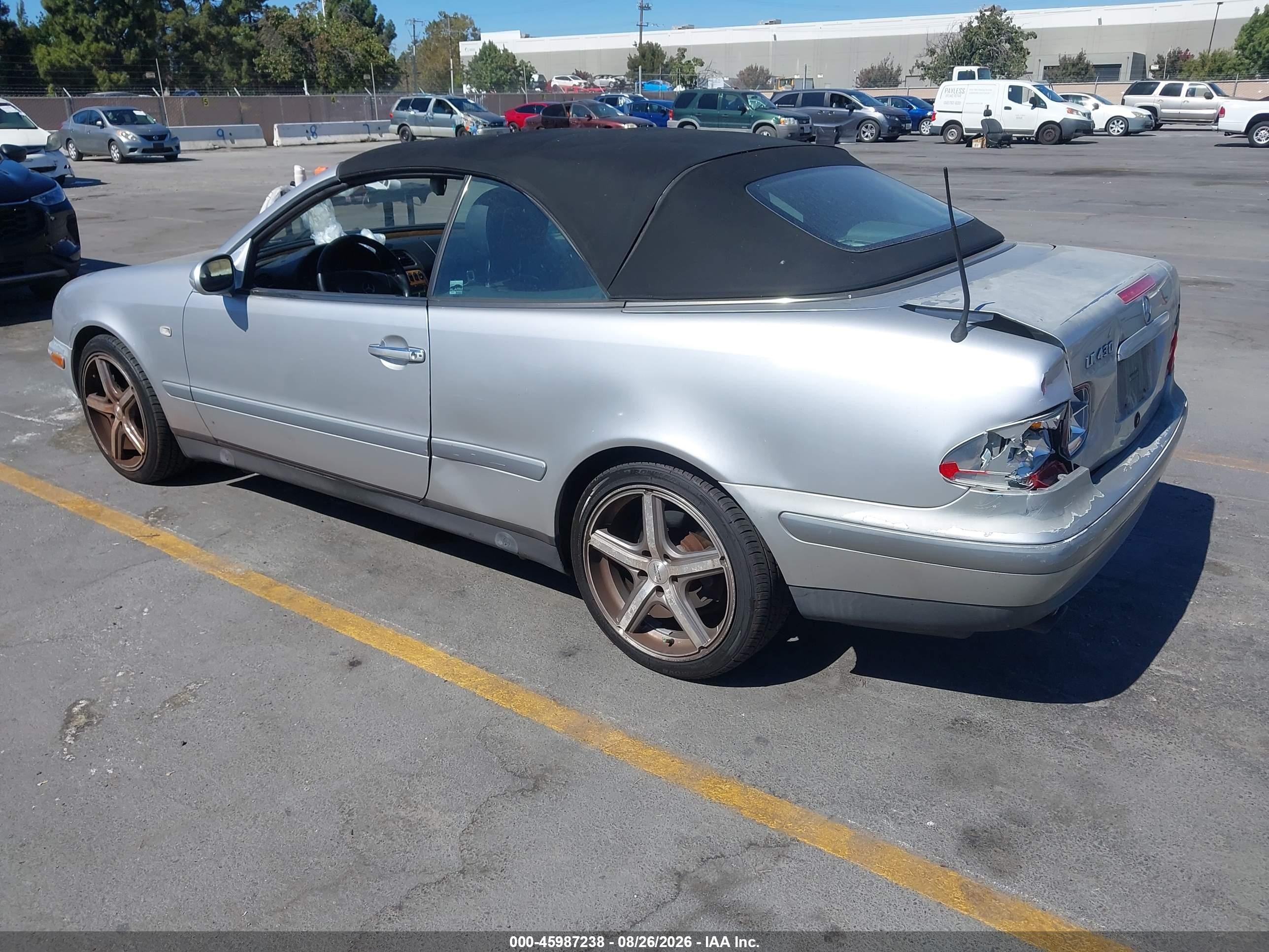 1999 Mercedes-benz Clk 320   Silver vin: WDBLK65G8XT011402