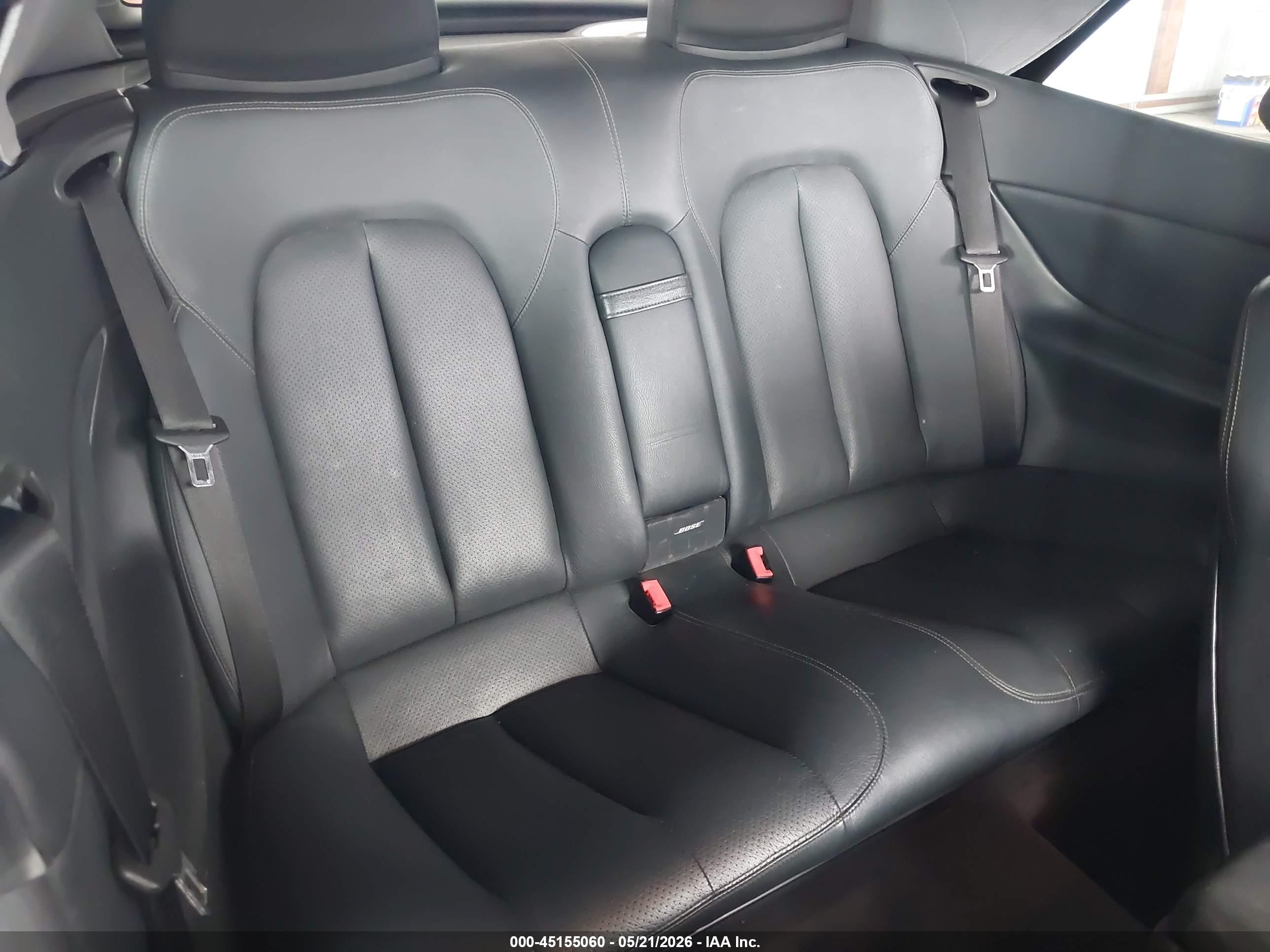 2000 Mercedes-benz Clk 320   Серебряный vin: WDBLK65G8YT038584
