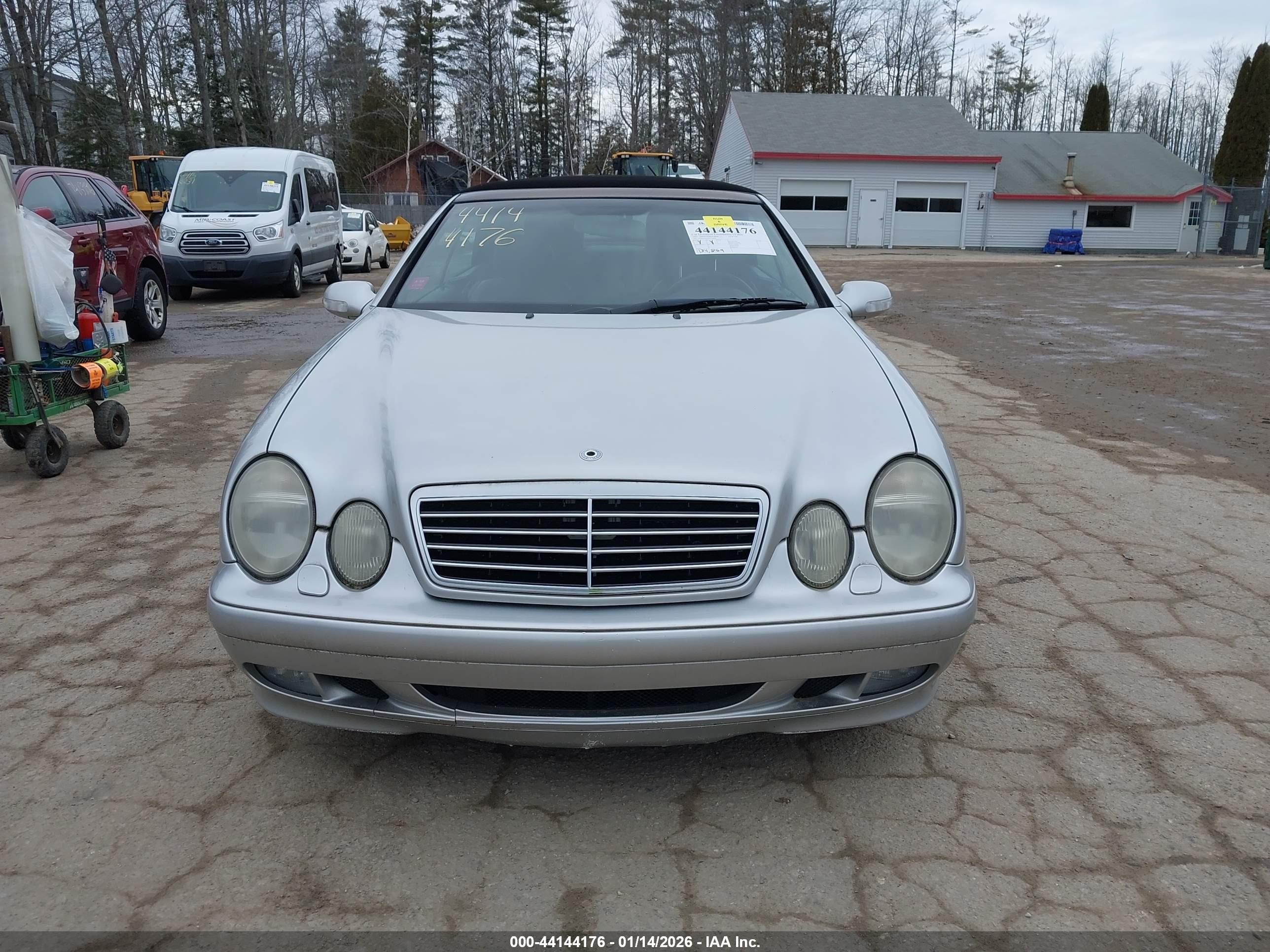 2002 Mercedes-benz Clk 320   Silver vin: WDBLK65G92T114434
