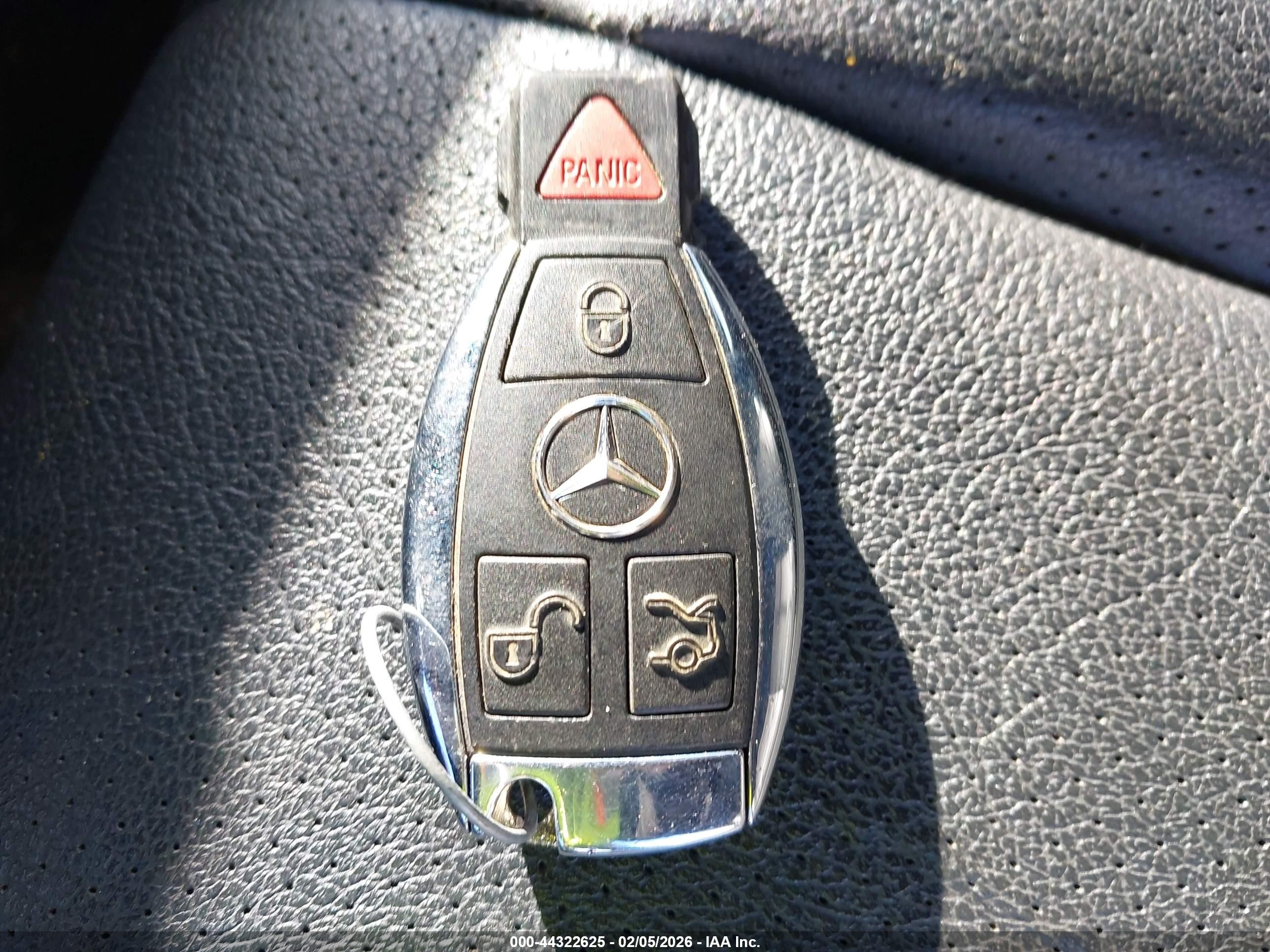 2002 Mercedes-benz Clk 320   Silver vin: WDBLK65G92T114434