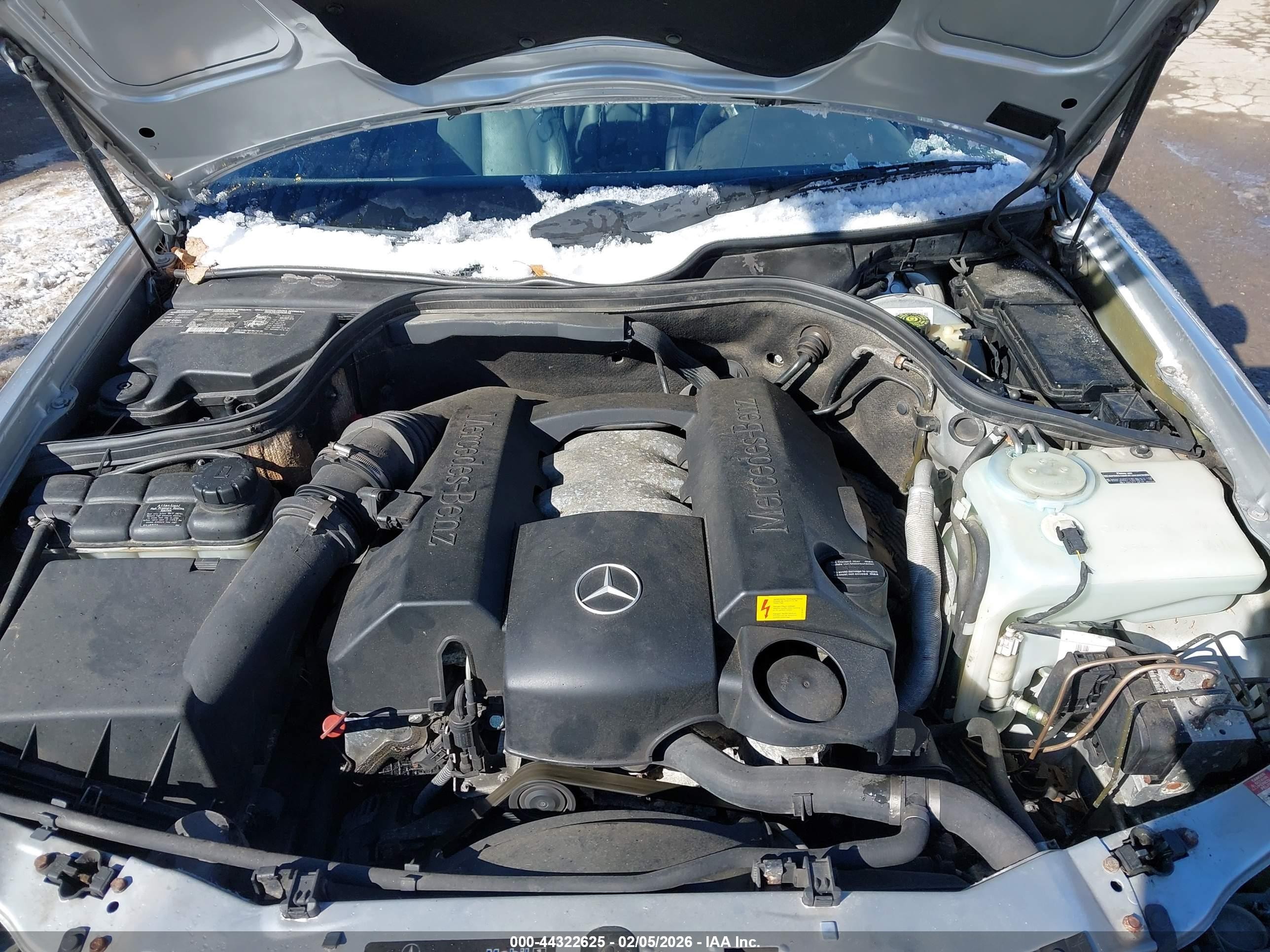 2002 Mercedes-benz Clk 320   Silver vin: WDBLK65G92T114434