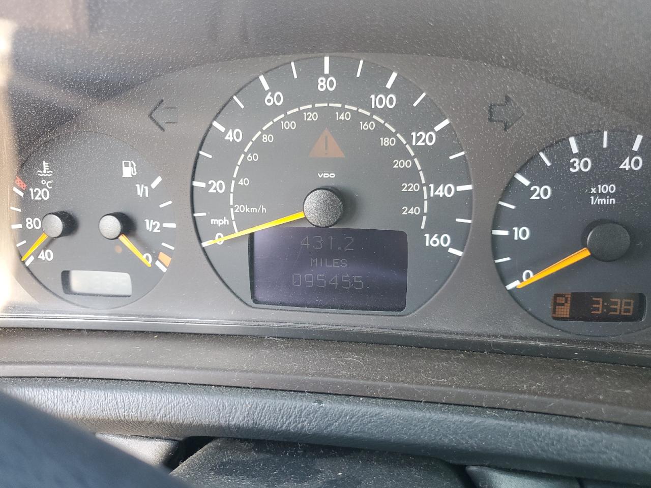 2002 Mercedes-benz Clk 320 Silver vin: WDBLK65G92T116202
