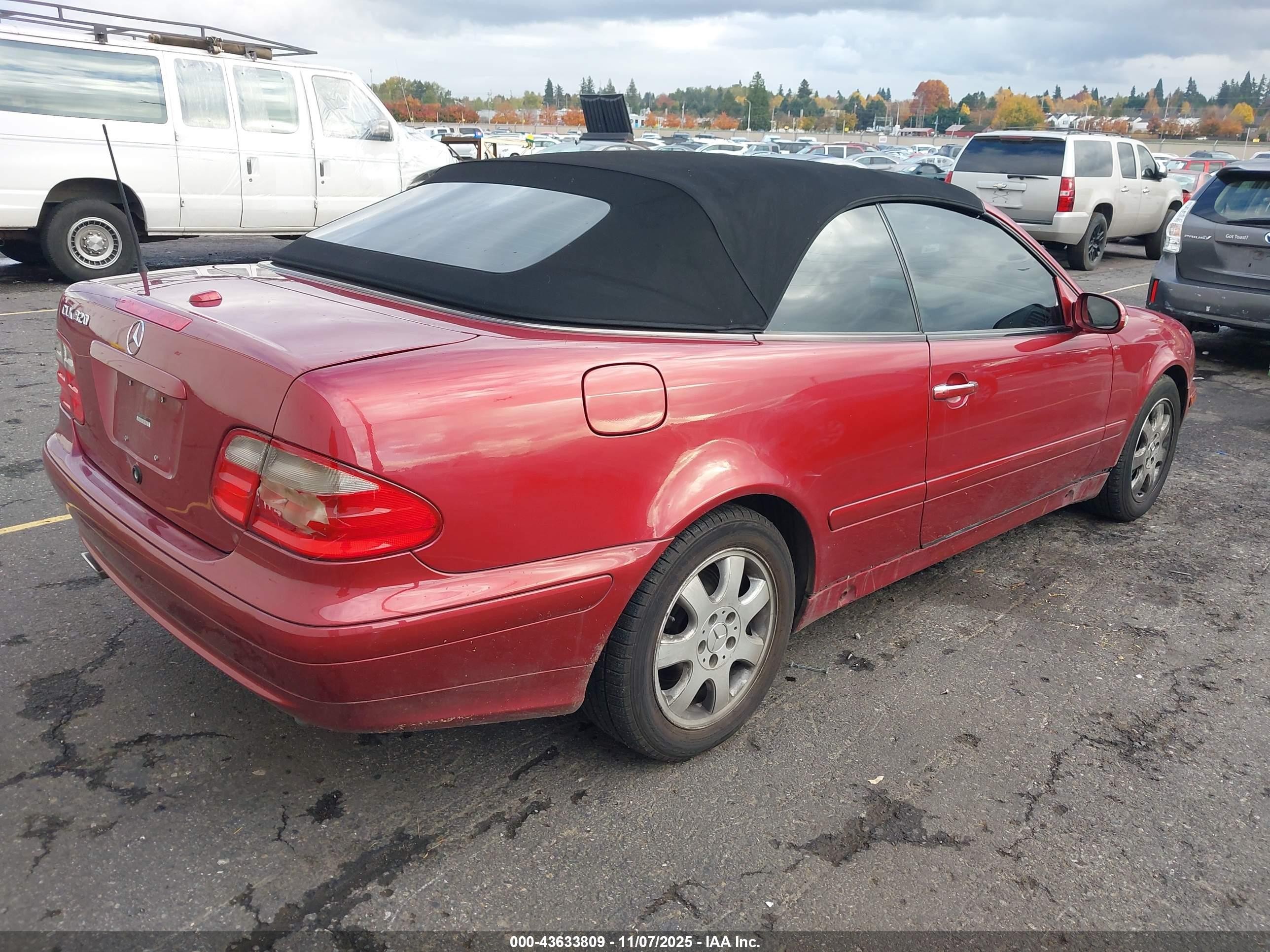 2003 Mercedes-benz Clk 320   Red vin: WDBLK65G93T134376