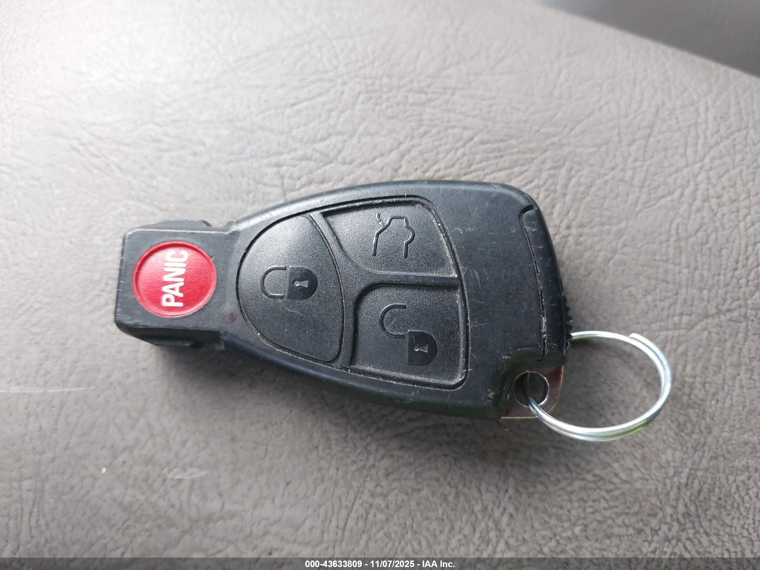 2003 Mercedes-benz Clk 320   Red vin: WDBLK65G93T134376