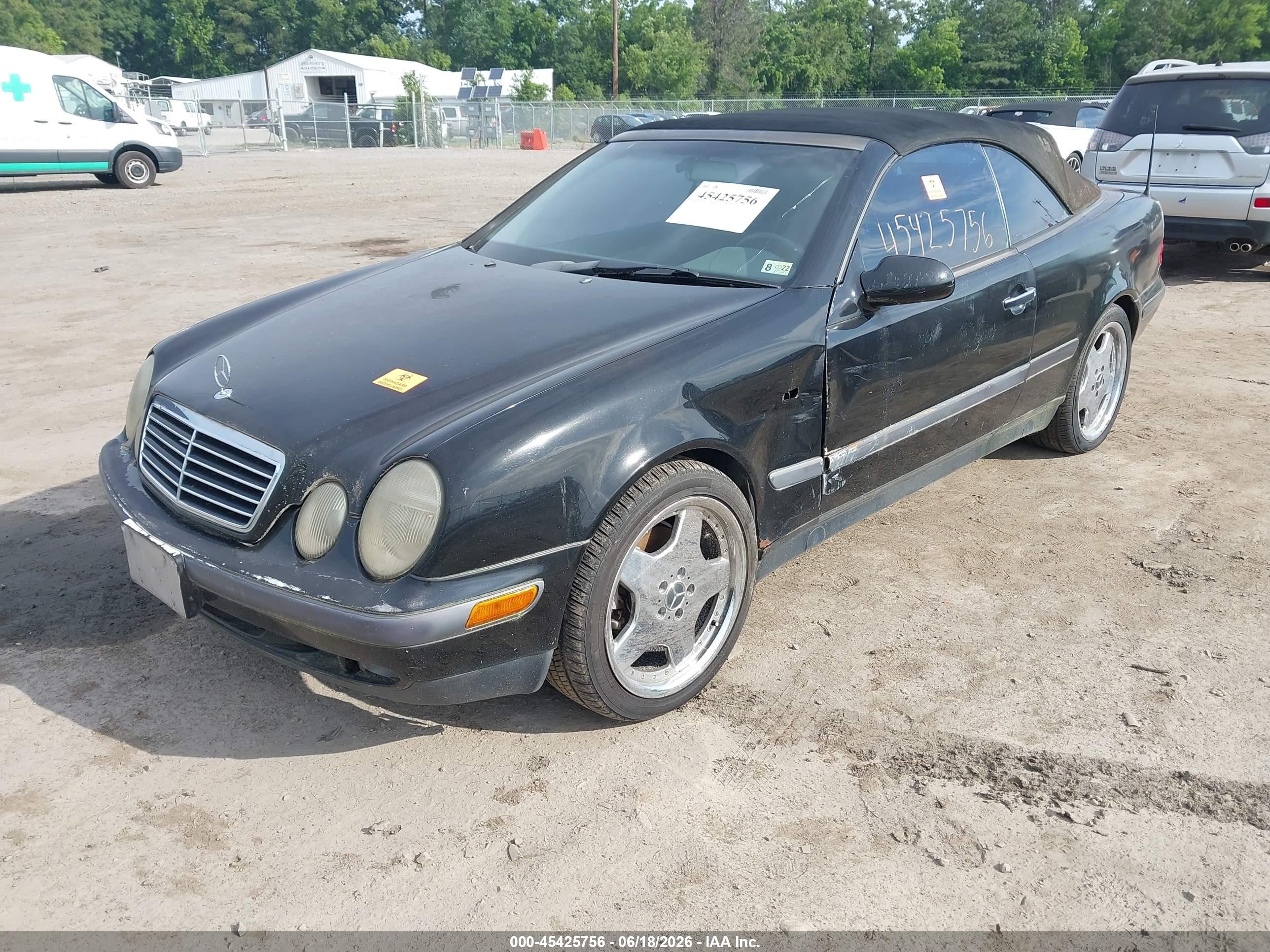 1999 Mercedes-benz Clk 320   Black vin: WDBLK65G9XT007133